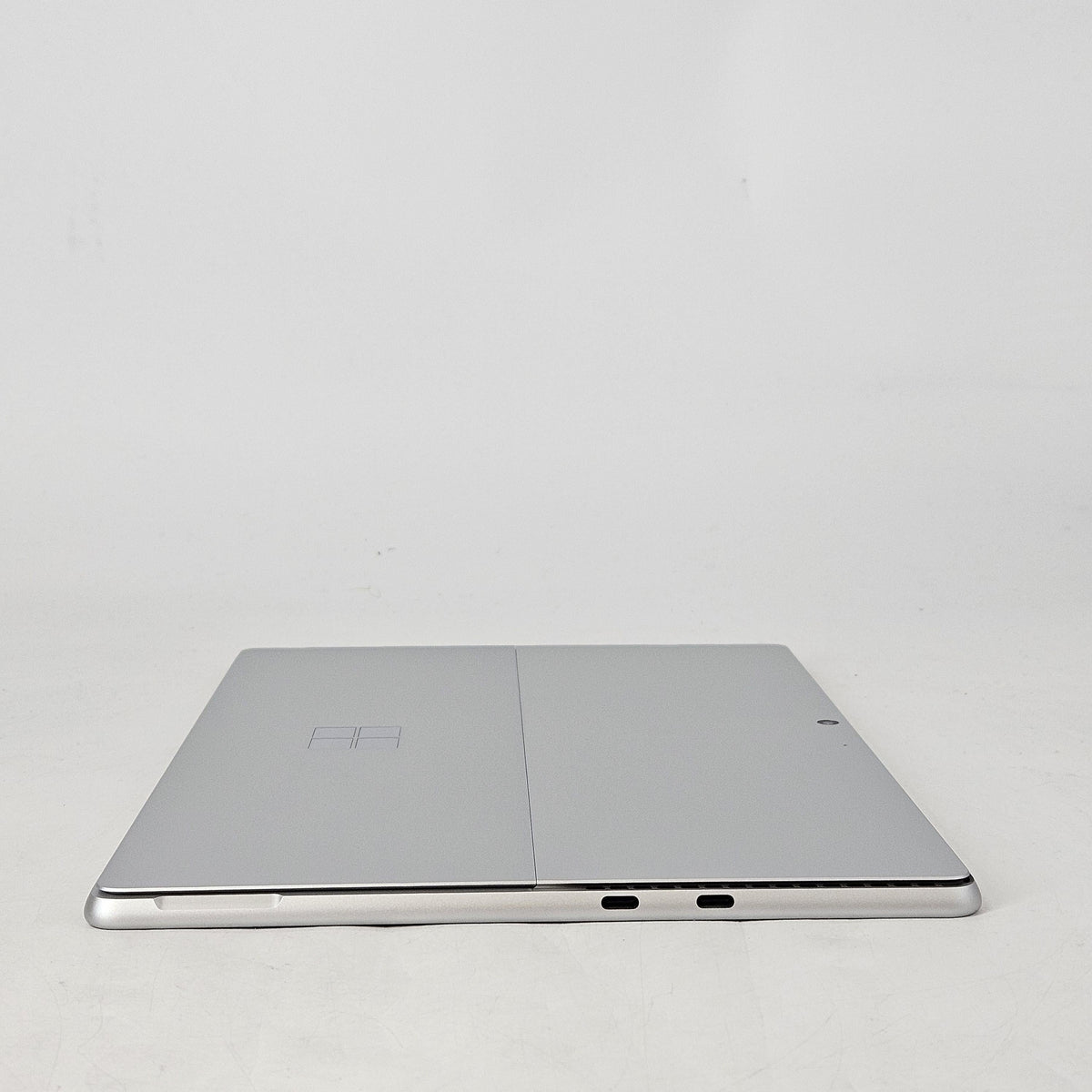 Surface Pro 11 13 Silver WiFi 2.2 GHz Intel Core Ultra 7 Series 2 16GB RAM 512GB Solid State Drive
