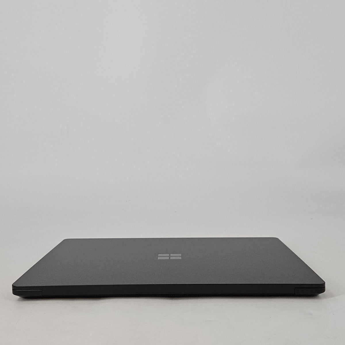 Surface Laptop 5 13.5 Black 2.7 GHz Intel Core i7 12th Gen. 16GB RAM 512GB Solid State Drive