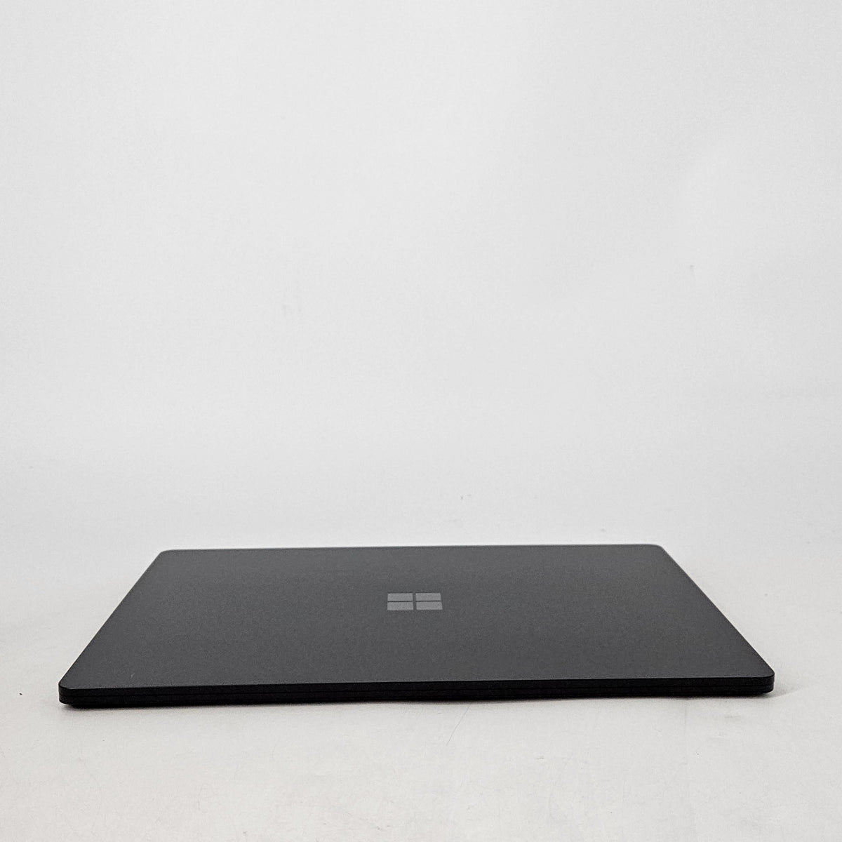 Surface Laptop 5 13.5 Black 2.7 GHz Intel Core i7 12th Gen. 16GB RAM 512GB Solid State Drive