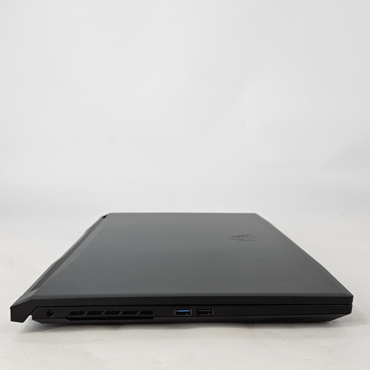 MSI Katana GF76 17.3 Black 2.7 GHz Intel Core i7 12th Gen. 16GB RAM 1TB Solid State Drive NVIDIA GeForce RTX 3060 6 GB