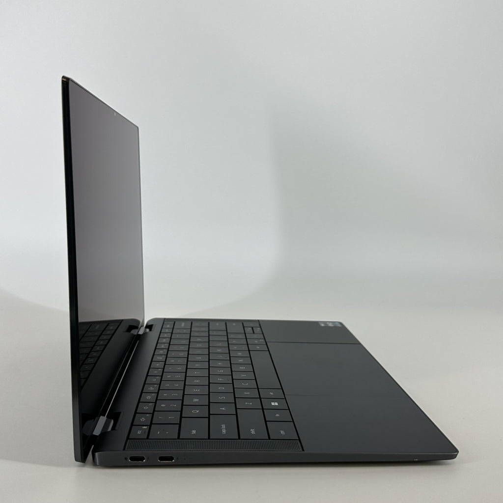 Dell Latitude 9440 (2-in-1) 14 Gray 1.8 GHz Intel Core i7 13th Gen. 32GB RAM 512GB Solid State Drive