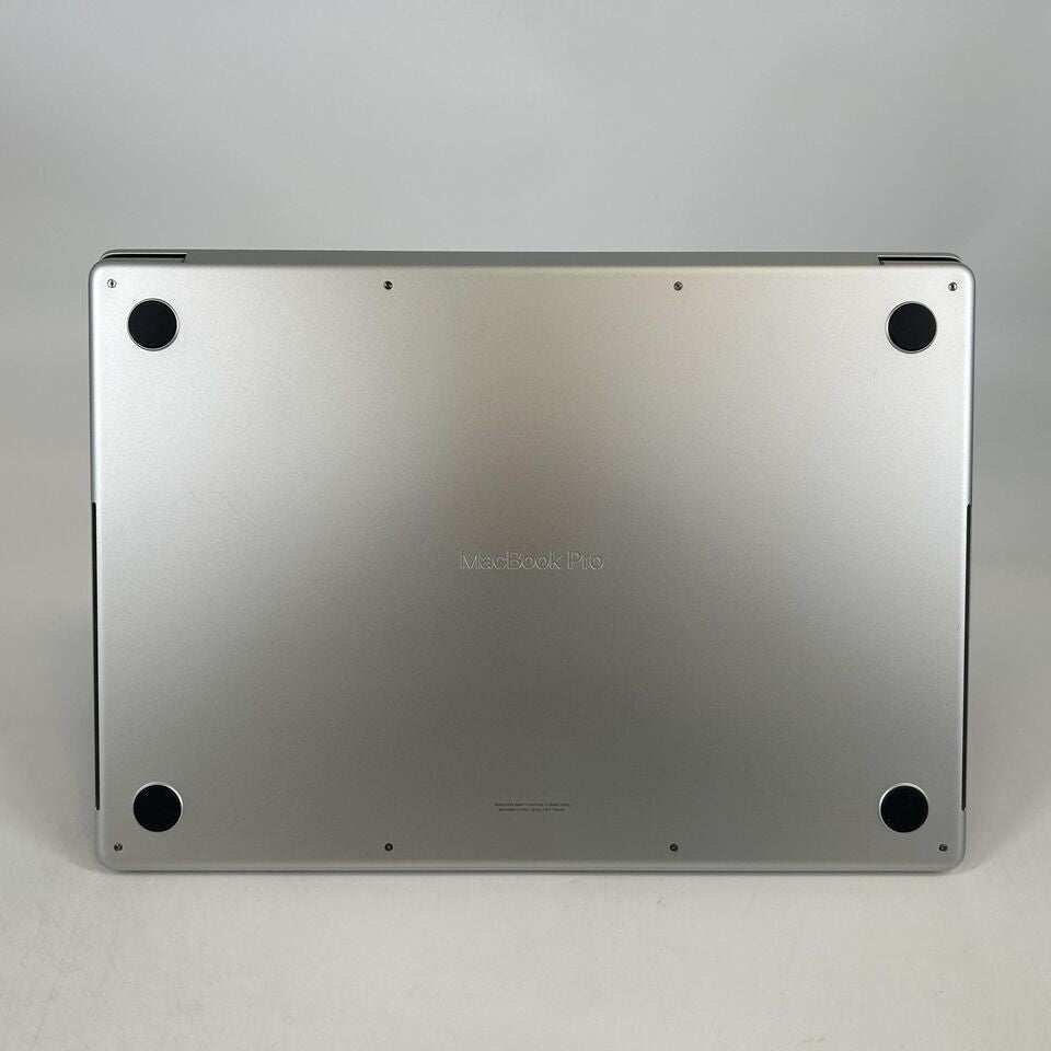 MacBook Pro 16 2026 Silver M5 Max 18-Core CPU 64GB Unified Memory 4TB Solid State Drive 40-Core GPU