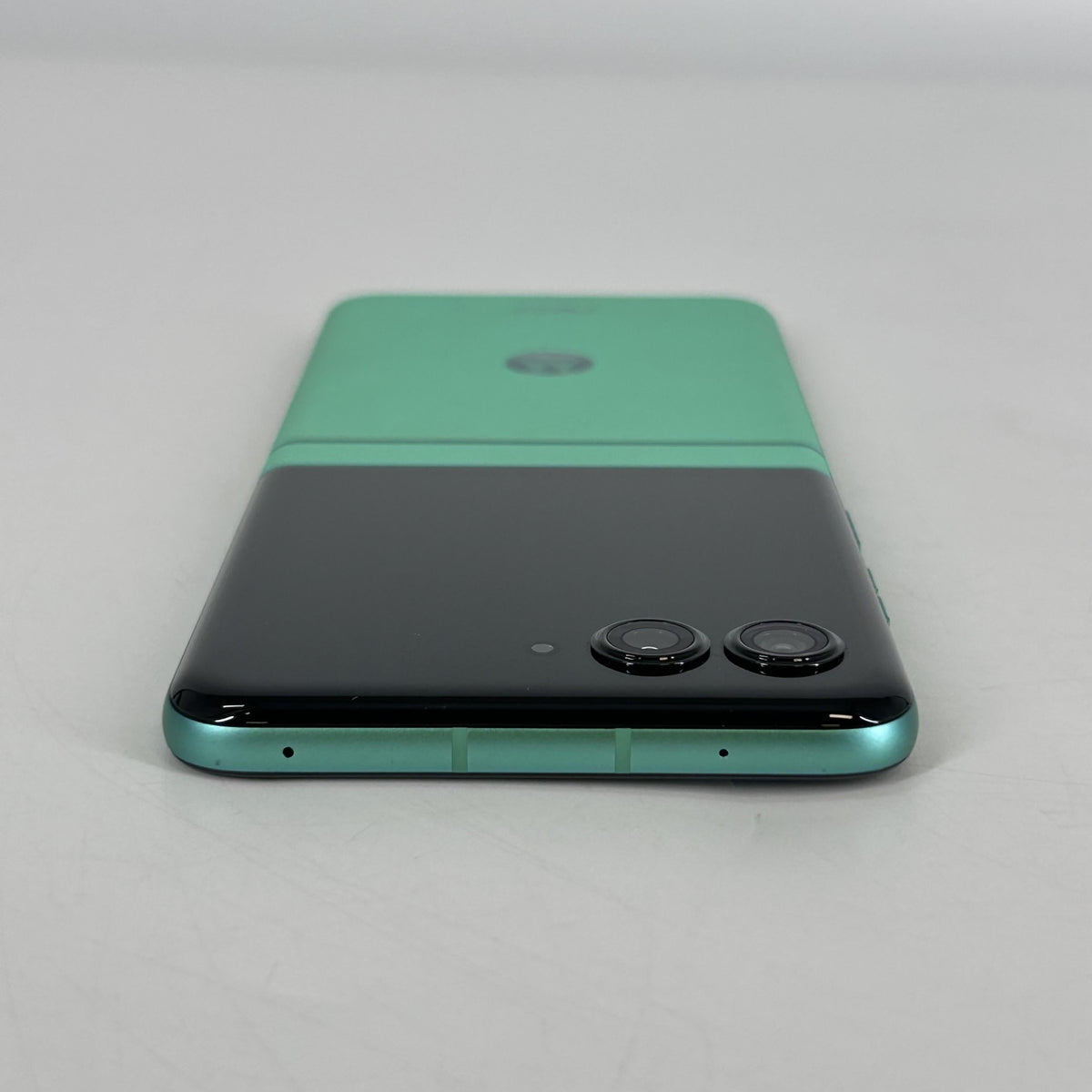 Motorola Razr (2025) 256GB Green (Cricket)