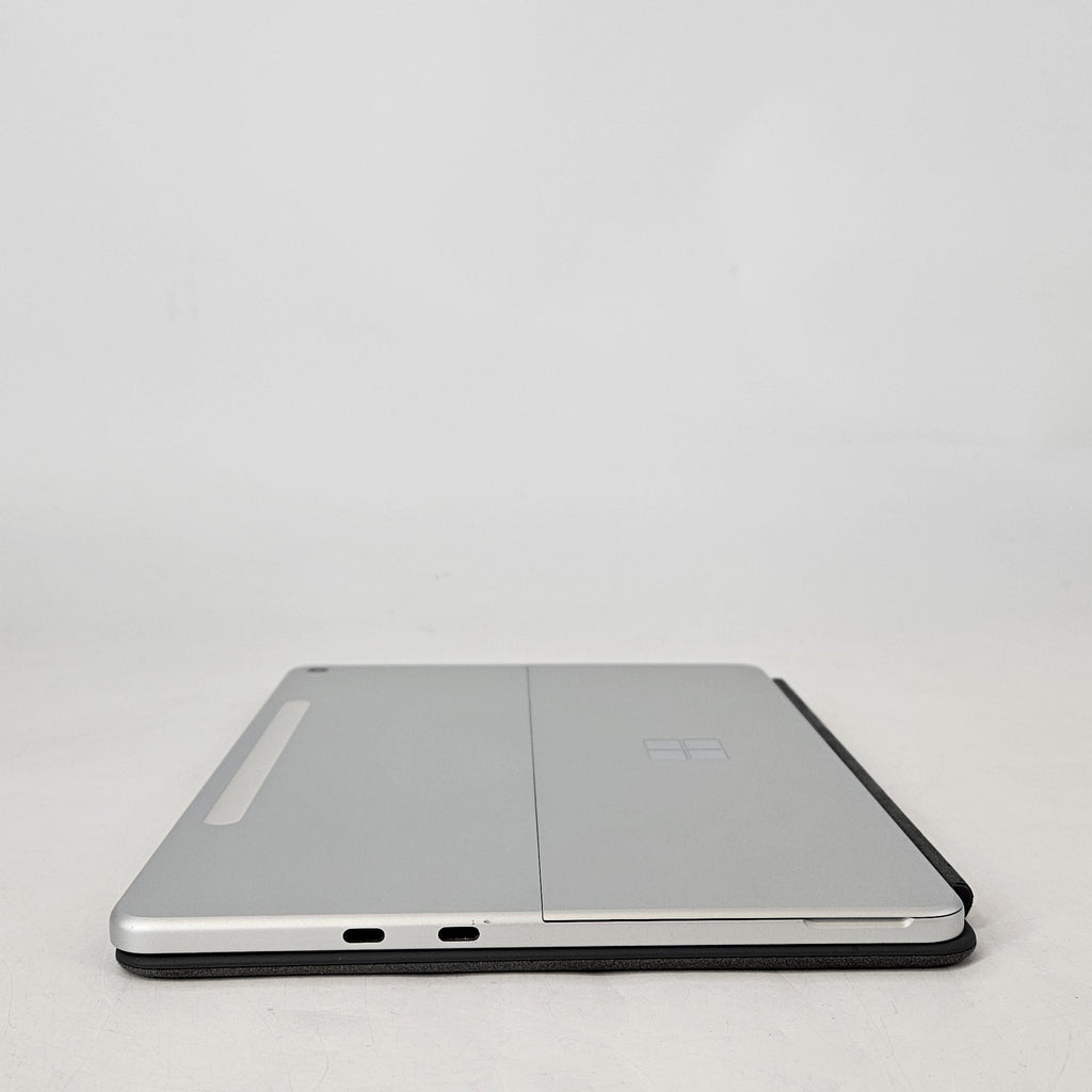 Microsoft Surface Pro 12 Silver WiFi 3.3 GHz Qualcomm Snapdragon X Plus 16GB RAM 256GB UniversalFlashStorage