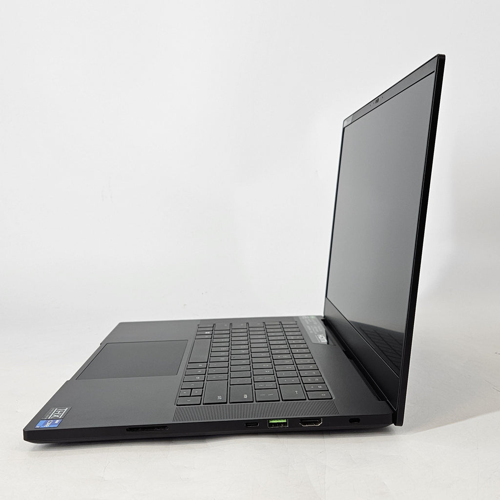Razer Blade 15 2022 Black 2.4 GHz Intel Core i7 12th Gen. 32GB RAM 1TB Solid State Drive NVIDIA GeForce RTX 3080 Ti 16 GB