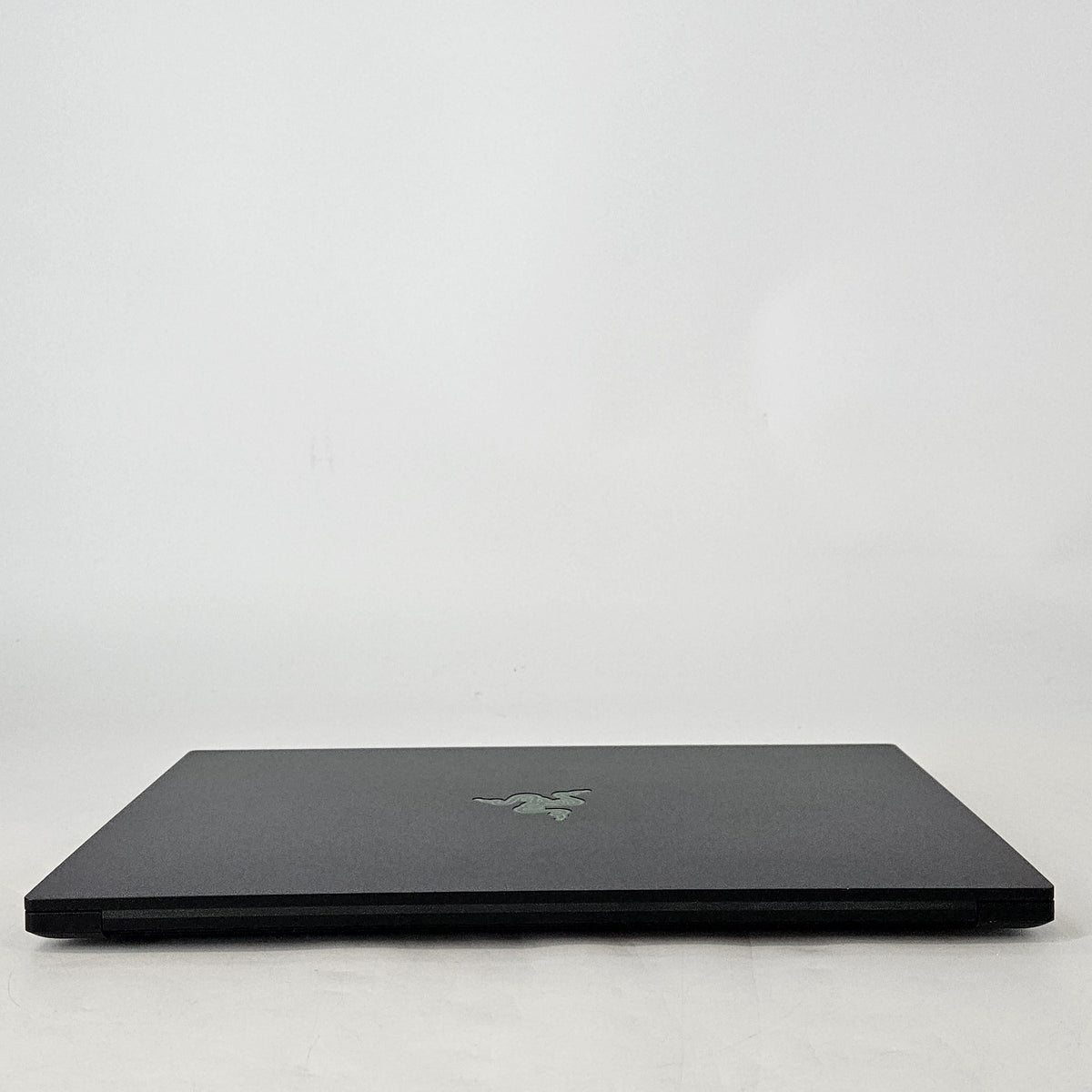 Razer Blade 15 2022 Black 2.4 GHz Intel Core i7 12th Gen. 32GB RAM 1TB Solid State Drive NVIDIA GeForce RTX 3080 Ti 16 GB