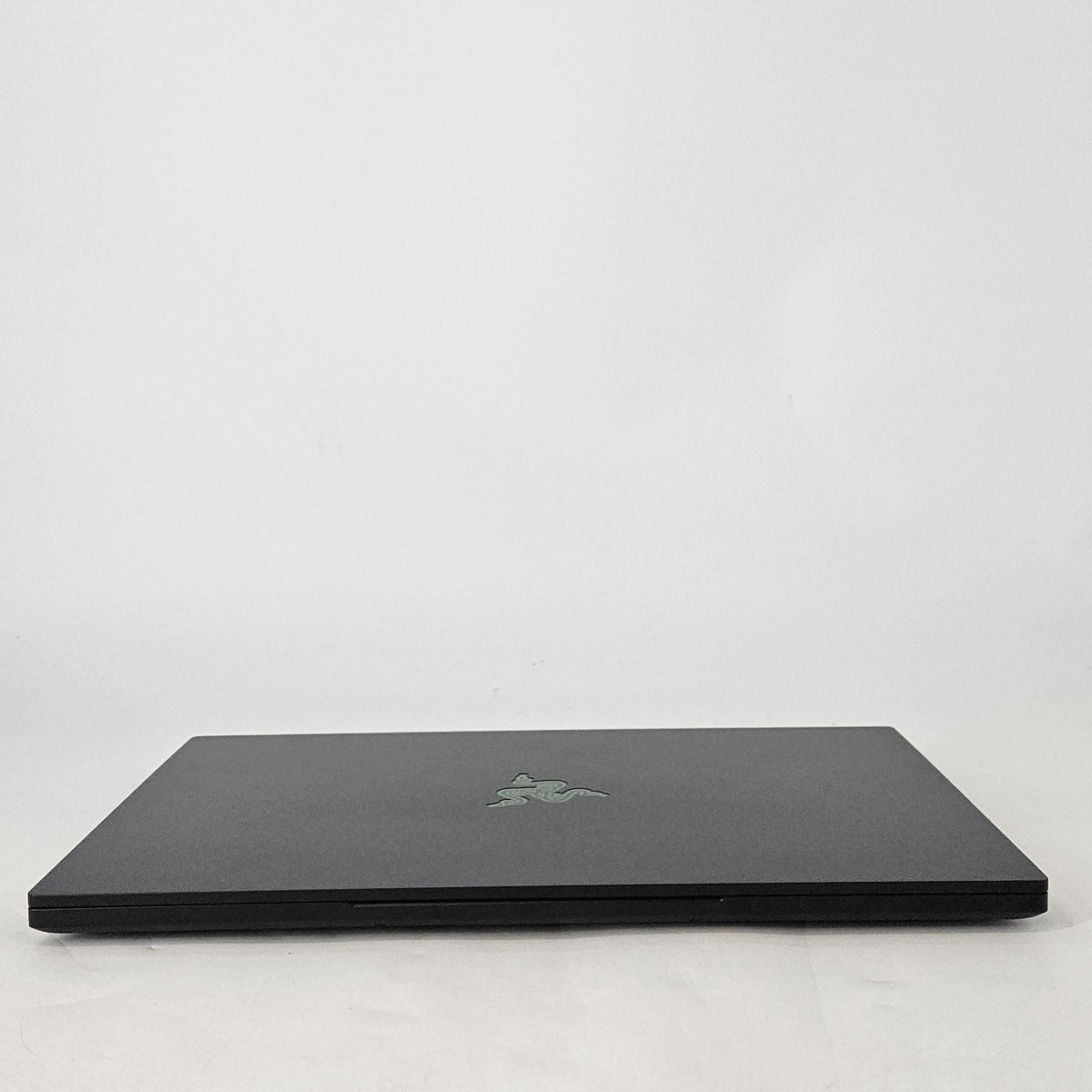 Razer Blade 15 2022 Black 2.4 GHz Intel Core i7 12th Gen. 32GB RAM 1TB Solid State Drive NVIDIA GeForce RTX 3080 Ti 16 GB