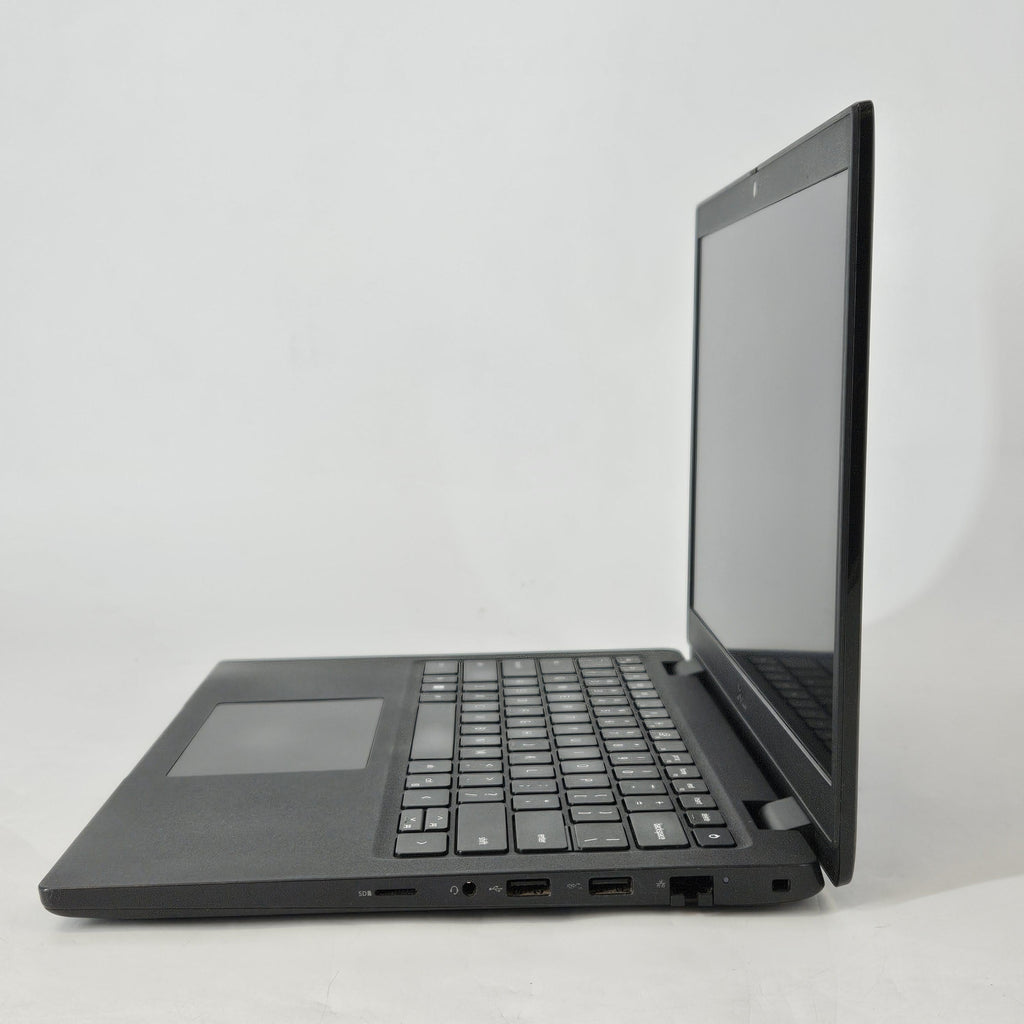 Latitude 3420 14 Gray 2.8 GHz Intel Core i7 11th Gen. 16GB RAM 256GB Solid State Drive