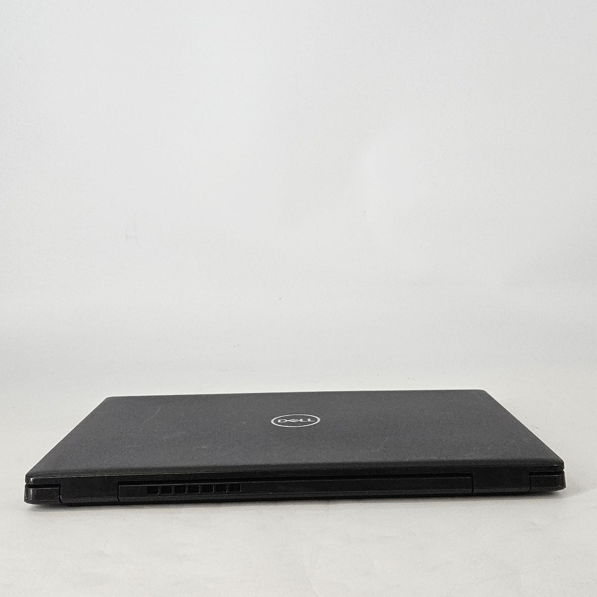 Dell Latitude 3520 15.6 Gray 2.4 GHz Intel Core i5 11th Gen. 16GB RAM 256GB Solid State Drive