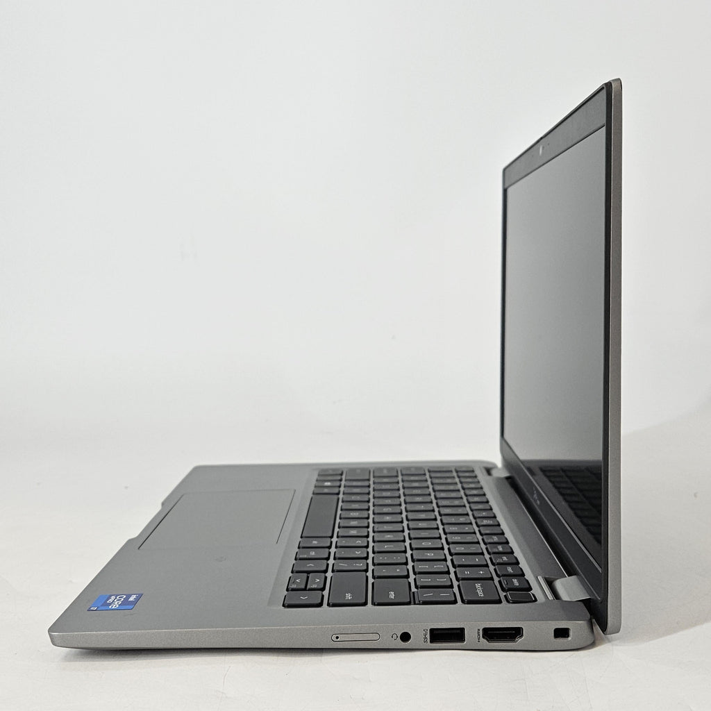 Dell Latitude 5320 13.3 Gray 3.0 GHz Intel Core i7 11th Gen. 16GB RAM 256GB Solid State Drive