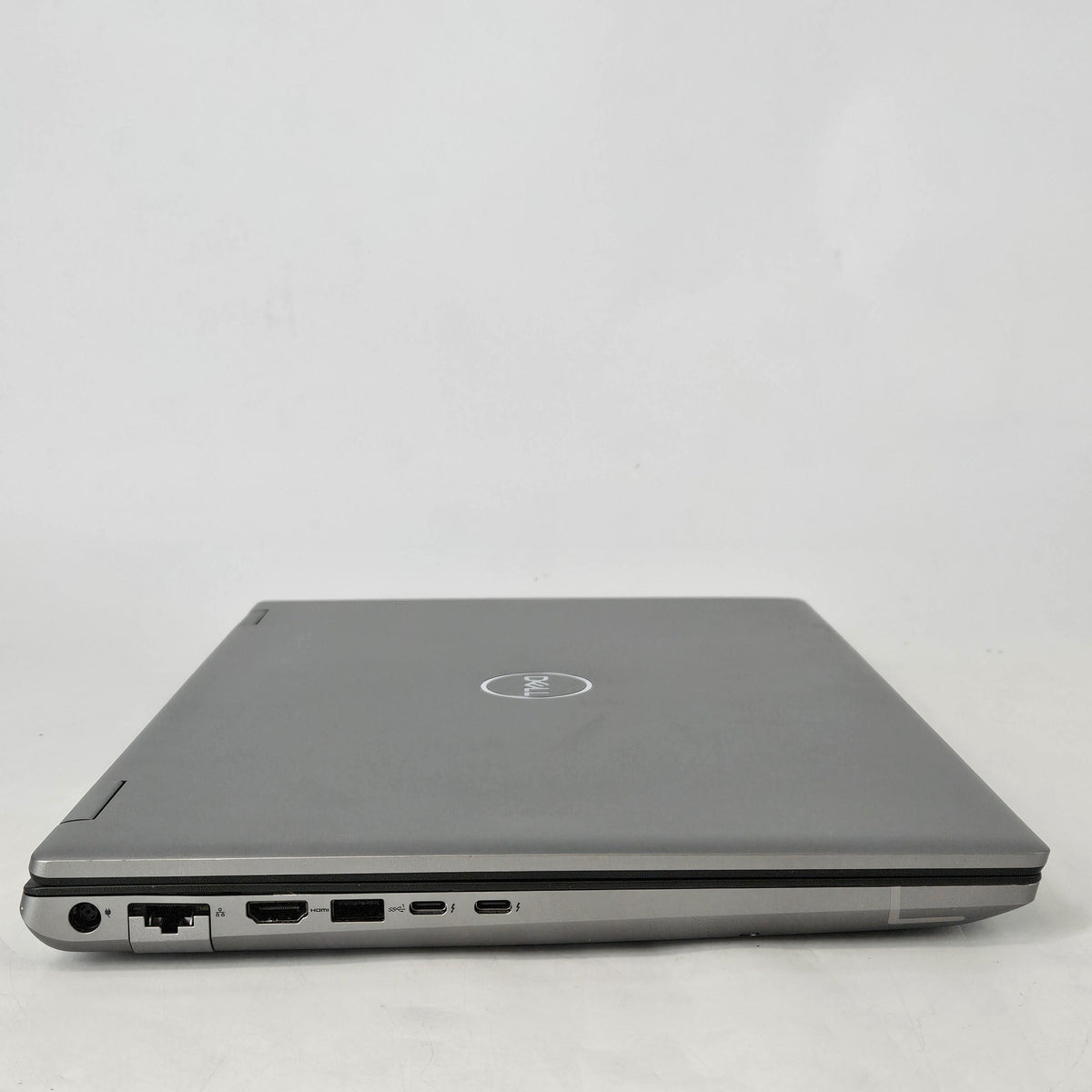 Precision 7680 16 Gray 2.1 GHz Intel Core i7 13th Gen. 32GB RAM 512GB Solid State Drive NVIDIA RTX 3500 Ada 12 GB