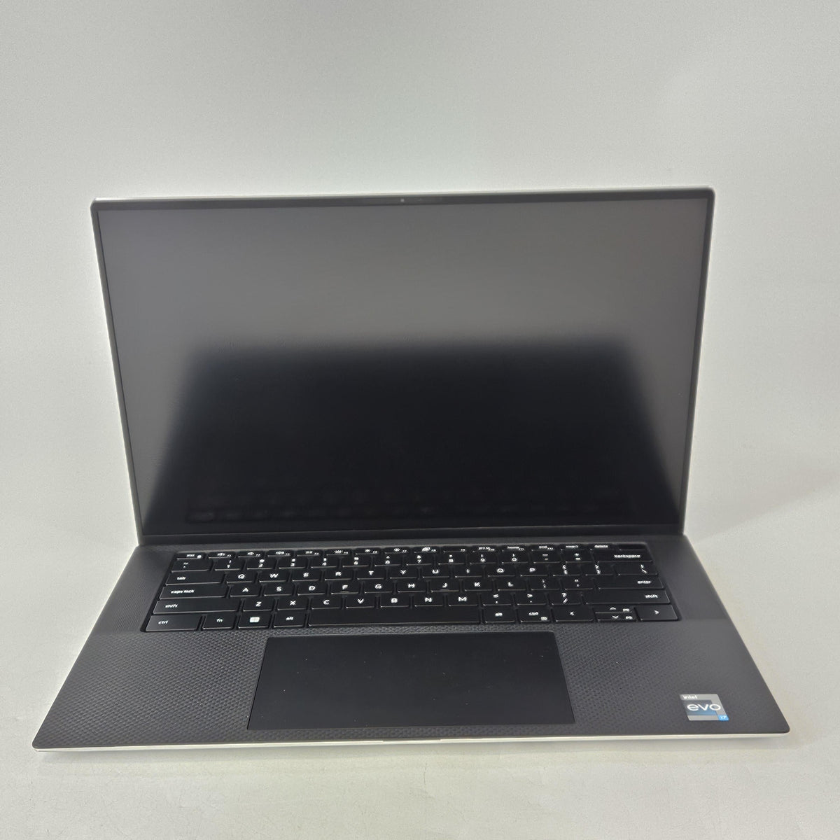 XPS 15 9530 Silver 2.4 GHz Intel Core i7 13th Gen. 64GB RAM 1TB Solid State Drive NVIDIA GeForce RTX 4050 6 GB