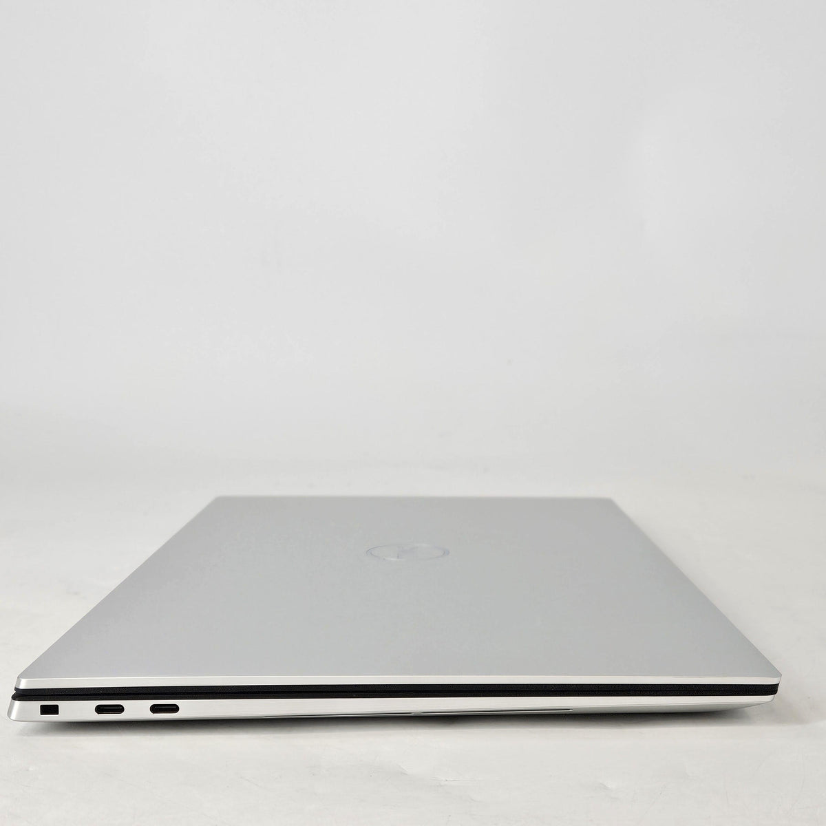 XPS 15 9530 Silver 2.4 GHz Intel Core i7 13th Gen. 64GB RAM 1TB Solid State Drive NVIDIA GeForce RTX 4050 6 GB