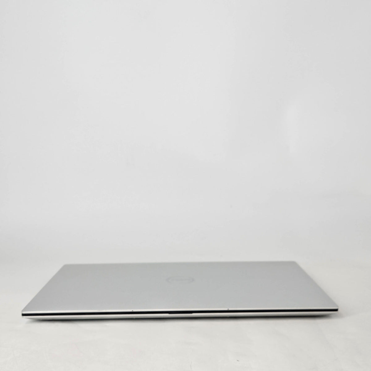 XPS 15 9530 Silver 2.4 GHz Intel Core i7 13th Gen. 64GB RAM 1TB Solid State Drive NVIDIA GeForce RTX 4050 6 GB