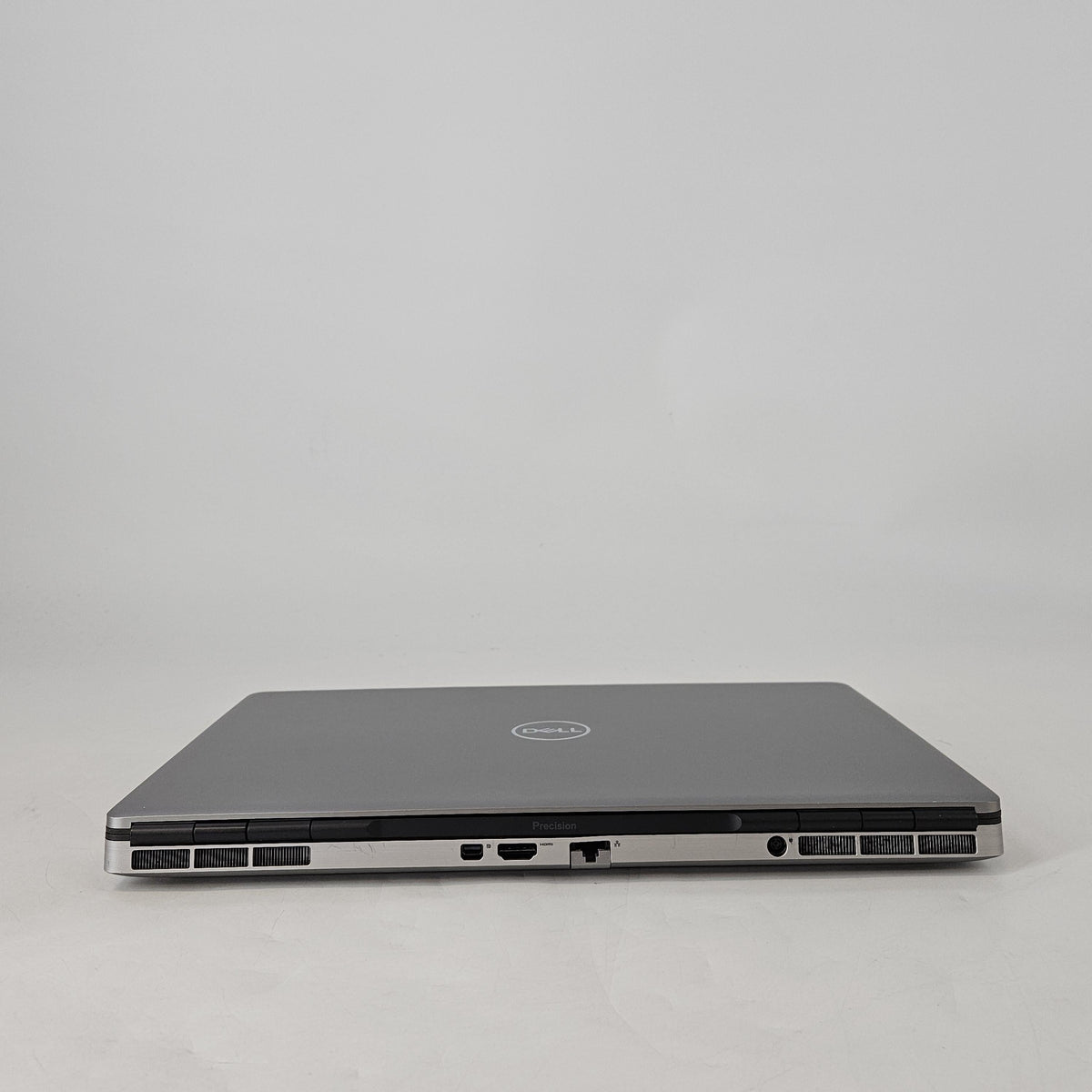 Dell Precision 7560 15.6 Gray 2.5 GHz Intel Core i7 11th Gen. 32GB RAM 512GB Solid State Drive NVIDIA RTX A2000 4 GB