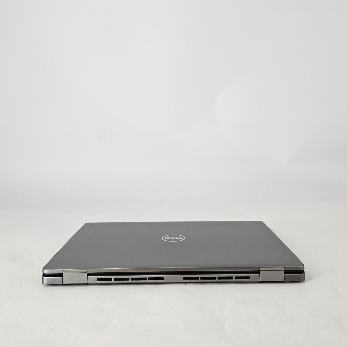 Latitude 7440 14 Gray 1.6 GHz Intel Core i5 13th Gen. 16GB RAM 256GB Solid State Drive