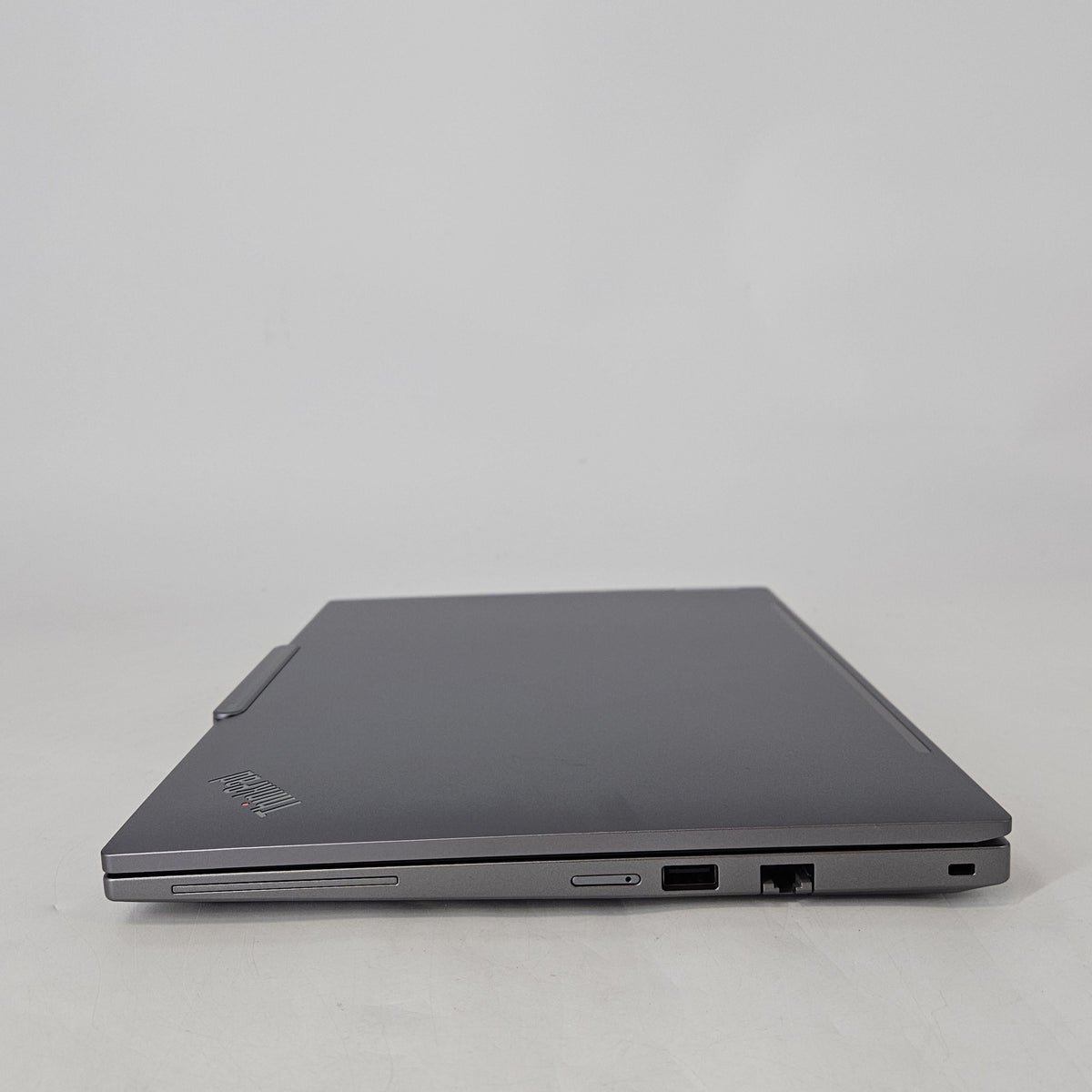 Lenovo ThinkPad T14 Gen 5 Gray 1.7 GHz Intel Core Ultra 7 16GB RAM 256GB Solid State Drive