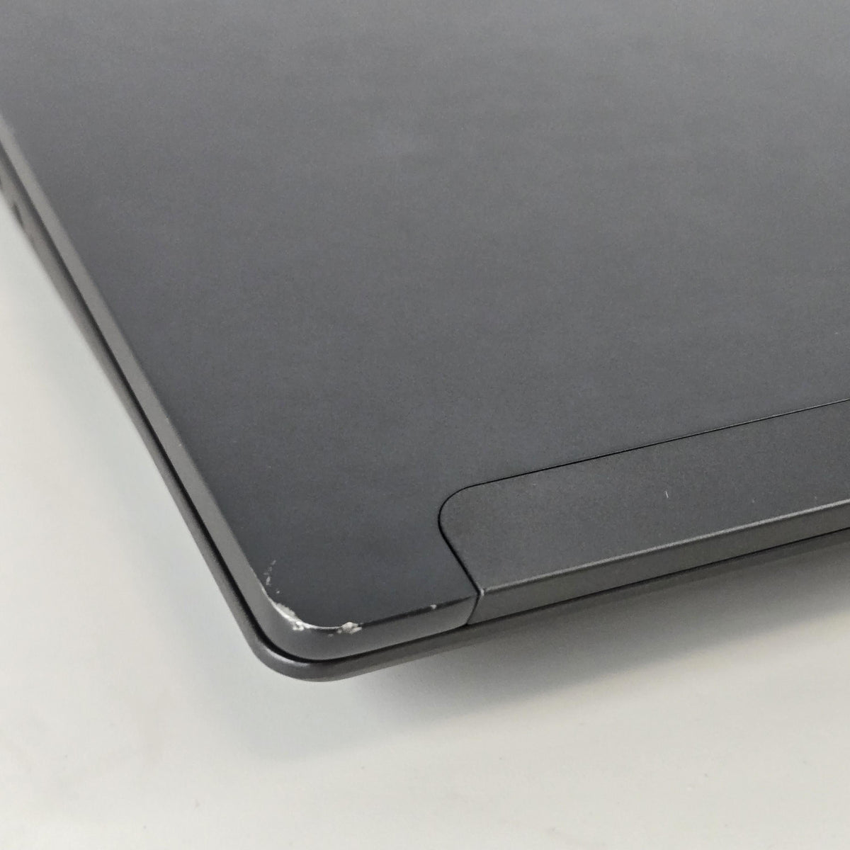 Lenovo ThinkPad P16 Gen 2 Gray 2.1 GHz Intel Core i7 14th Gen. 32GB RAM 1TB Solid State Drive NVIDIA RTX 1000 Ada 6 GB