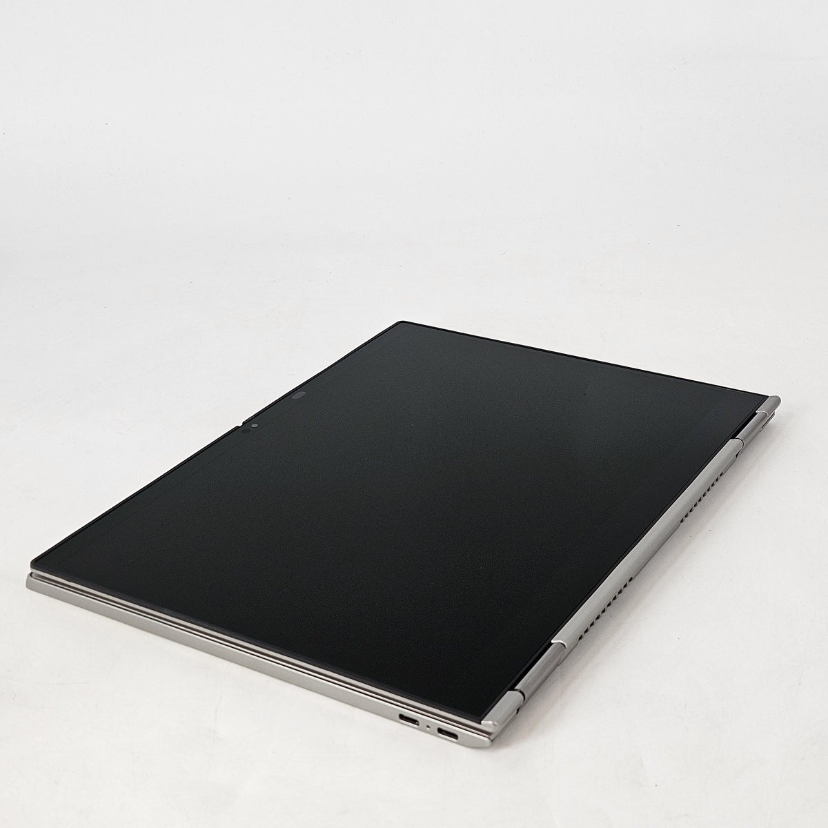 Lenovo ThinkPad X1 Titanium Yoga Gen 1 13.5 Silver 1.2 GHz Intel Core i7 11th Gen. 16GB RAM 512GB Solid State Drive