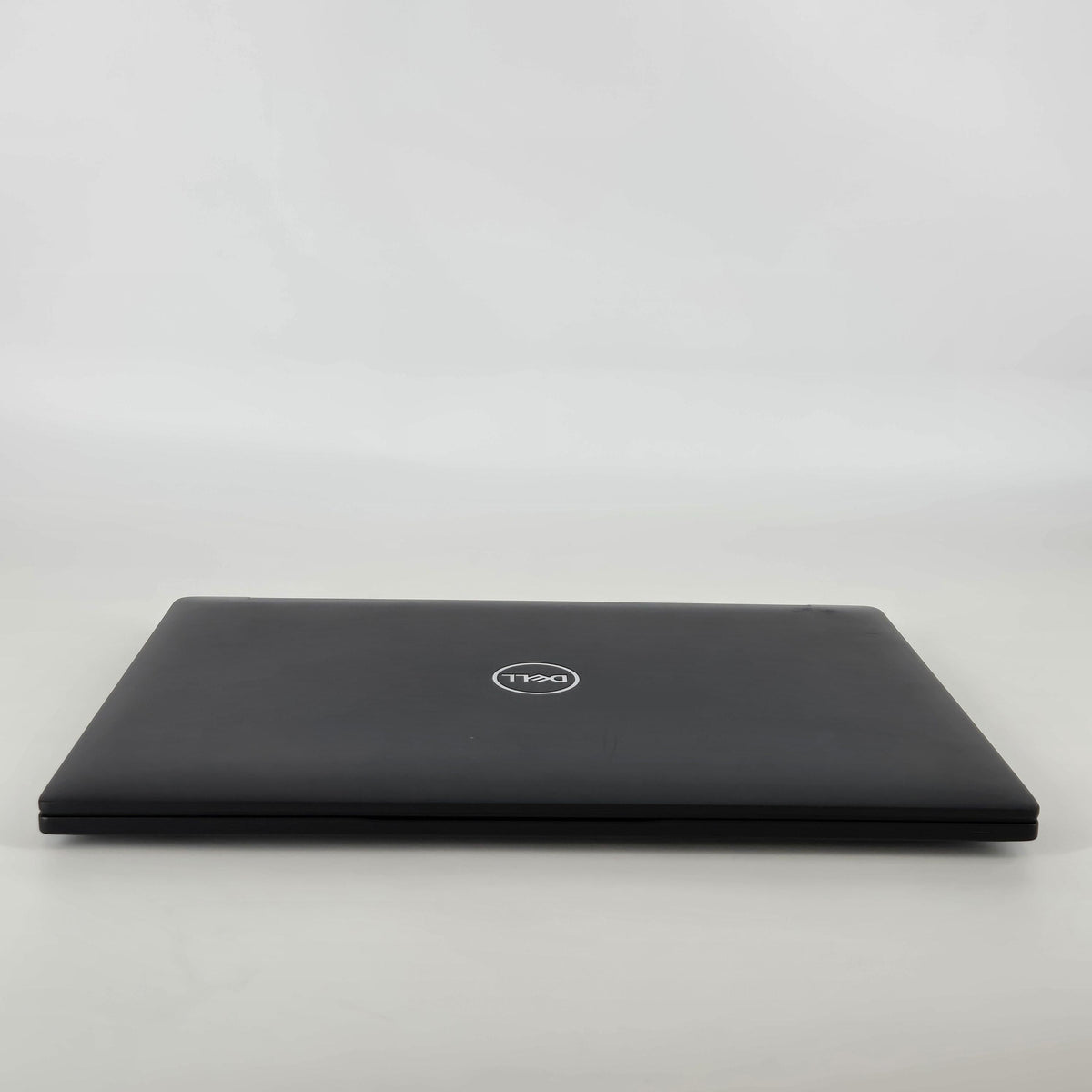 Dell Latitude 7490 14 Black 1.9 GHz Intel Core i7 8th Gen. 16GB RAM 512GB Solid State Drive