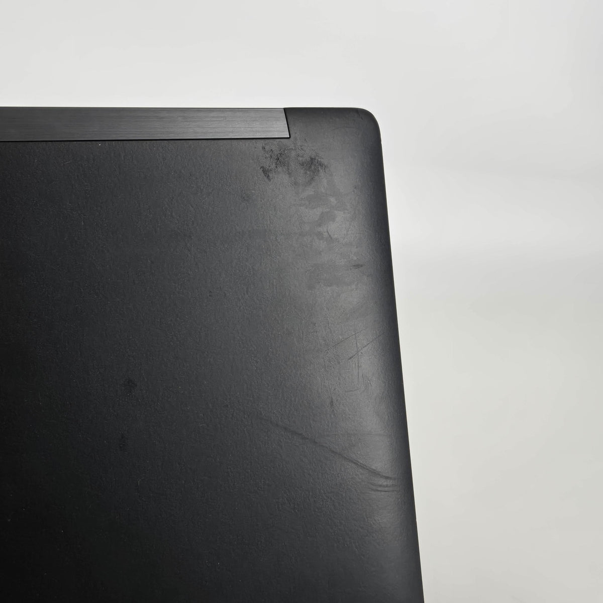 Dell Latitude 7490 14 Black 1.9 GHz Intel Core i7 8th Gen. 16GB RAM 512GB Solid State Drive