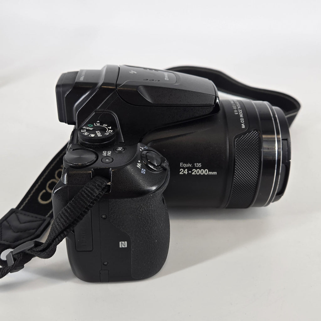 Nikon Coolpix P900 16MP Black