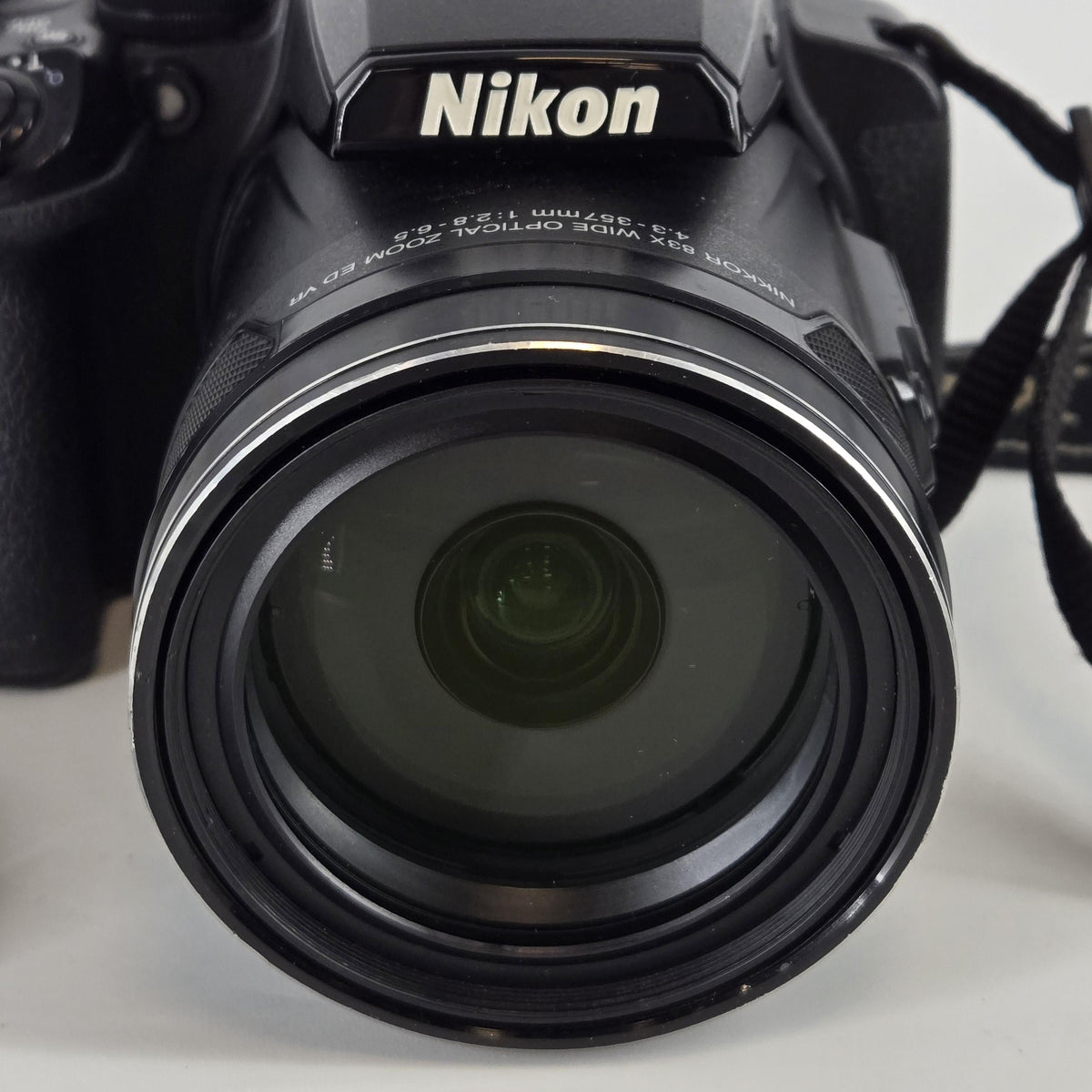 Nikon Coolpix P900 16MP Black