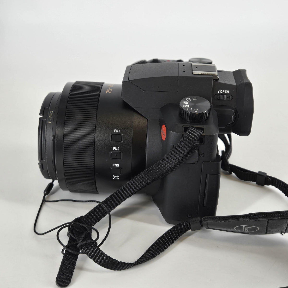 Leica V-Lux 5 20.1MP Black