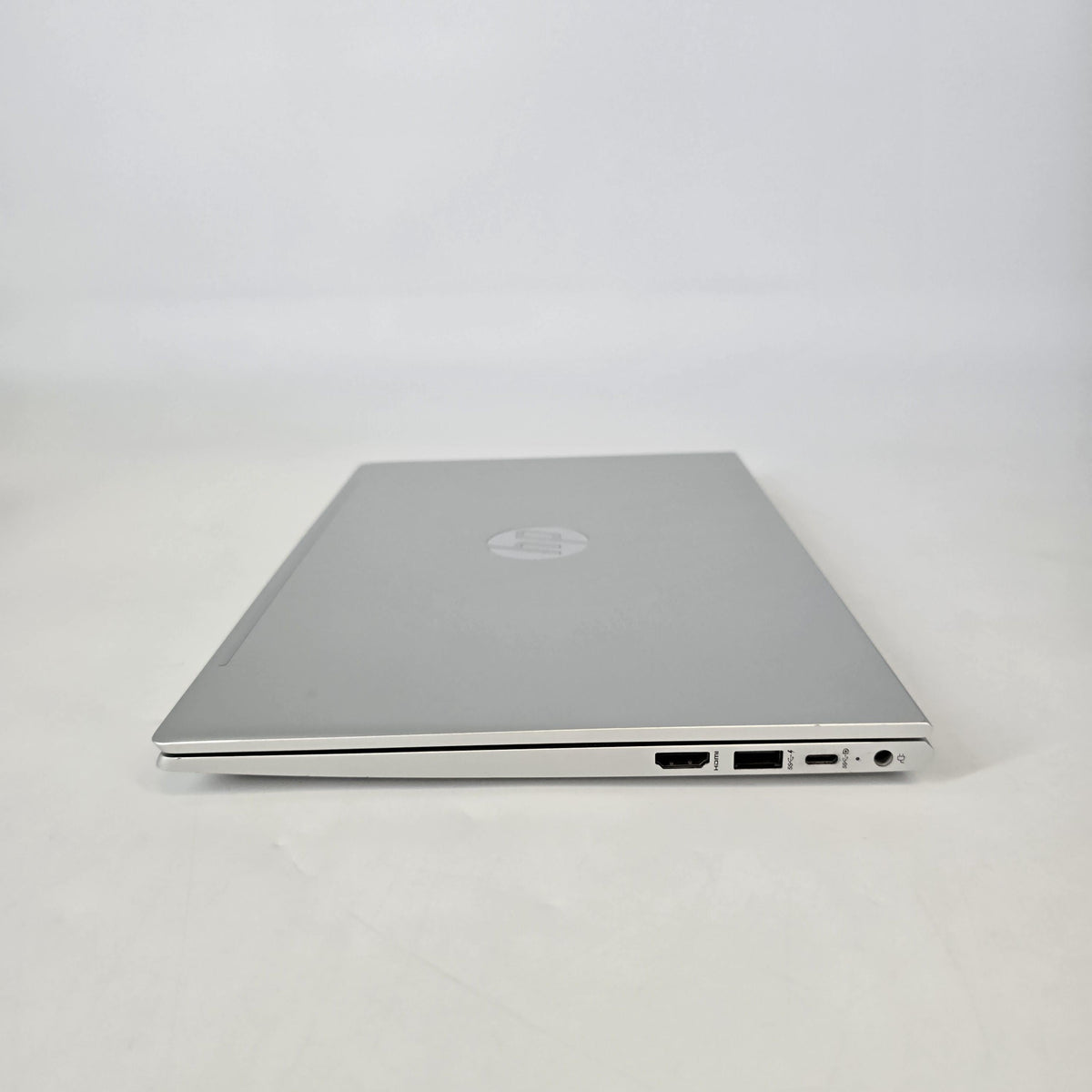 HP ProBook 430 G8 13.3 Silver 2.4 GHz Intel Core i5 11th Gen. 8GB RAM 256GB Solid State Drive