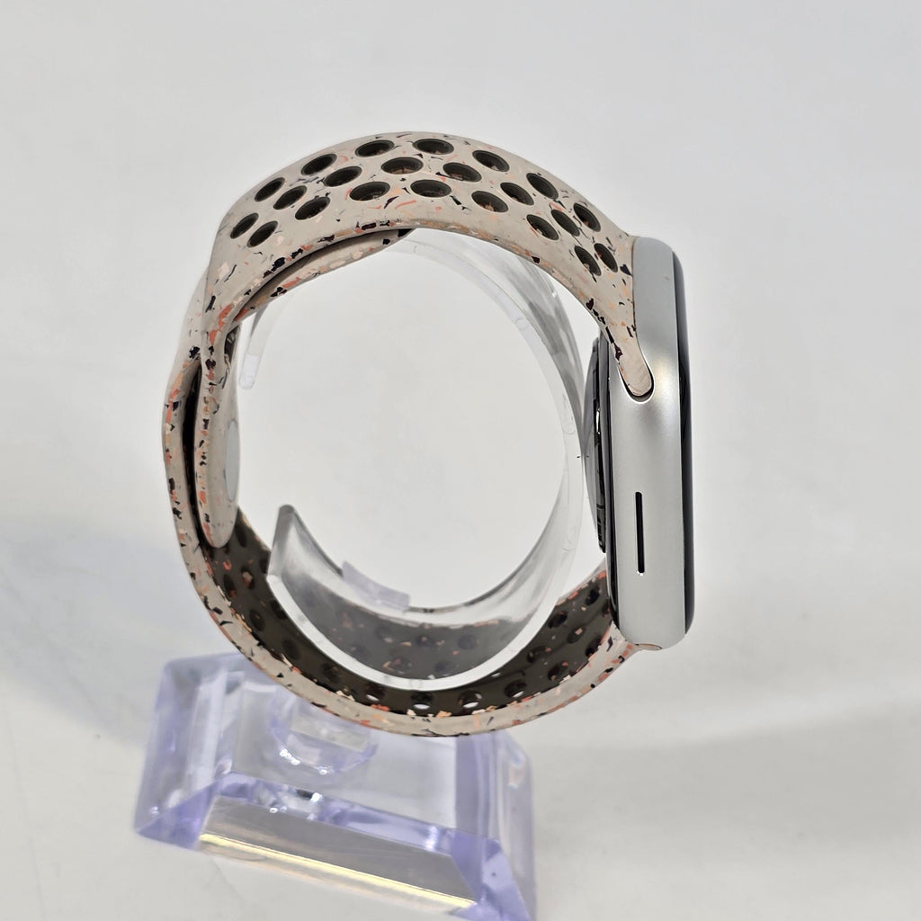 Apple Watch (Series 9) 45mm Silver WiFi 64GB