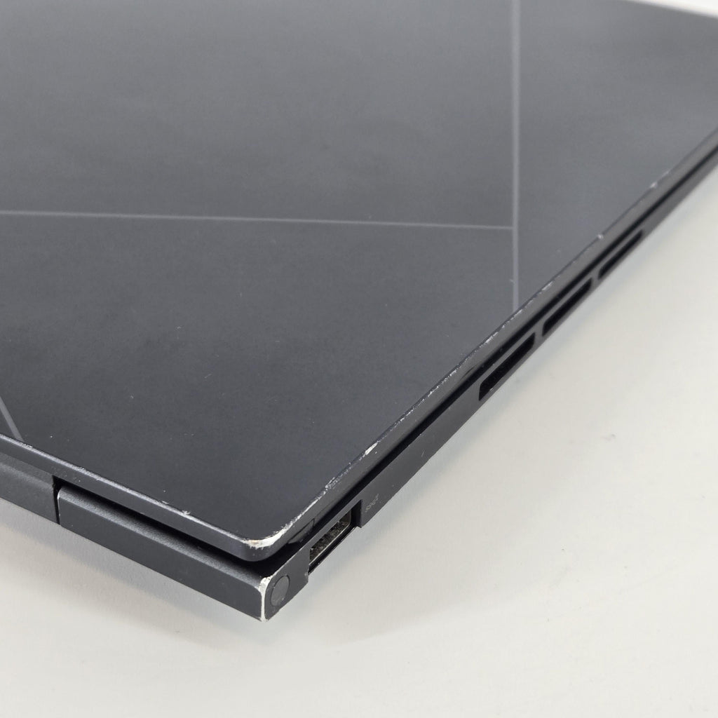 Asus Zenbook 14 Blue 2.4 GHz Intel Core i7 13th Gen. 16GB RAM 512GB Solid State Drive