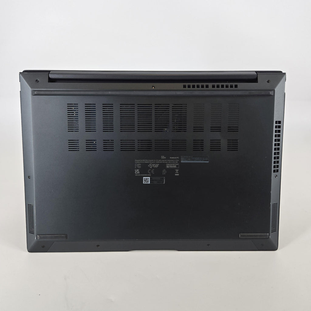 Asus Zenbook 14 Blue 2.4 GHz Intel Core i7 13th Gen. 16GB RAM 512GB Solid State Drive