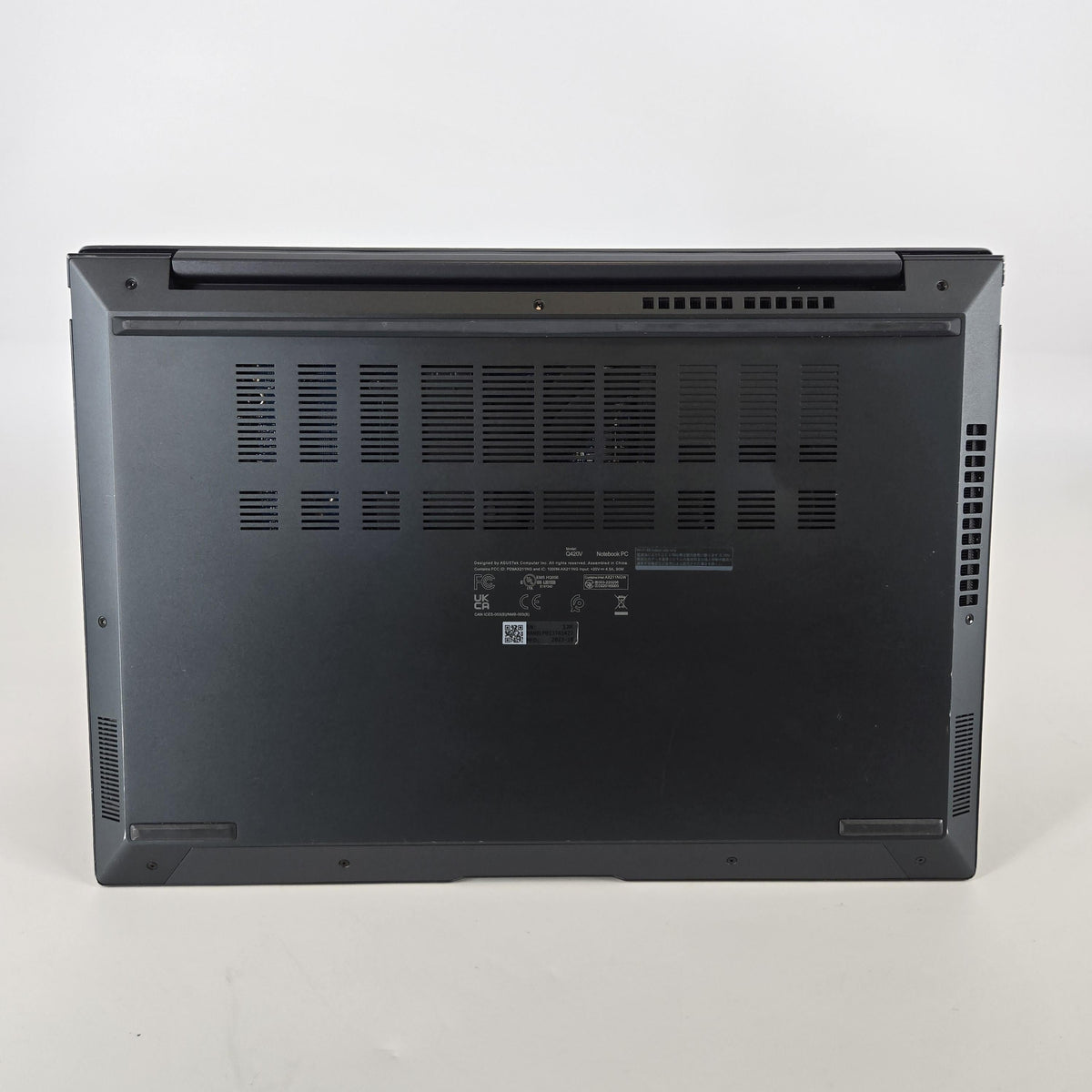 Asus Zenbook 14 Blue 2.4 GHz Intel Core i7 13th Gen. 16GB RAM 512GB Solid State Drive