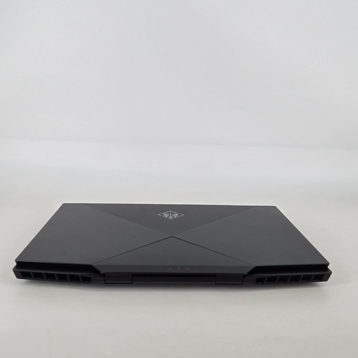 HP Omen 15 Black 2.3 GHz Intel Core i9 9th Gen. 32GB RAM 512GB Solid State Drive 1TB Hard Disk Drive NVIDIA GeForce RTX 2080 8 GB