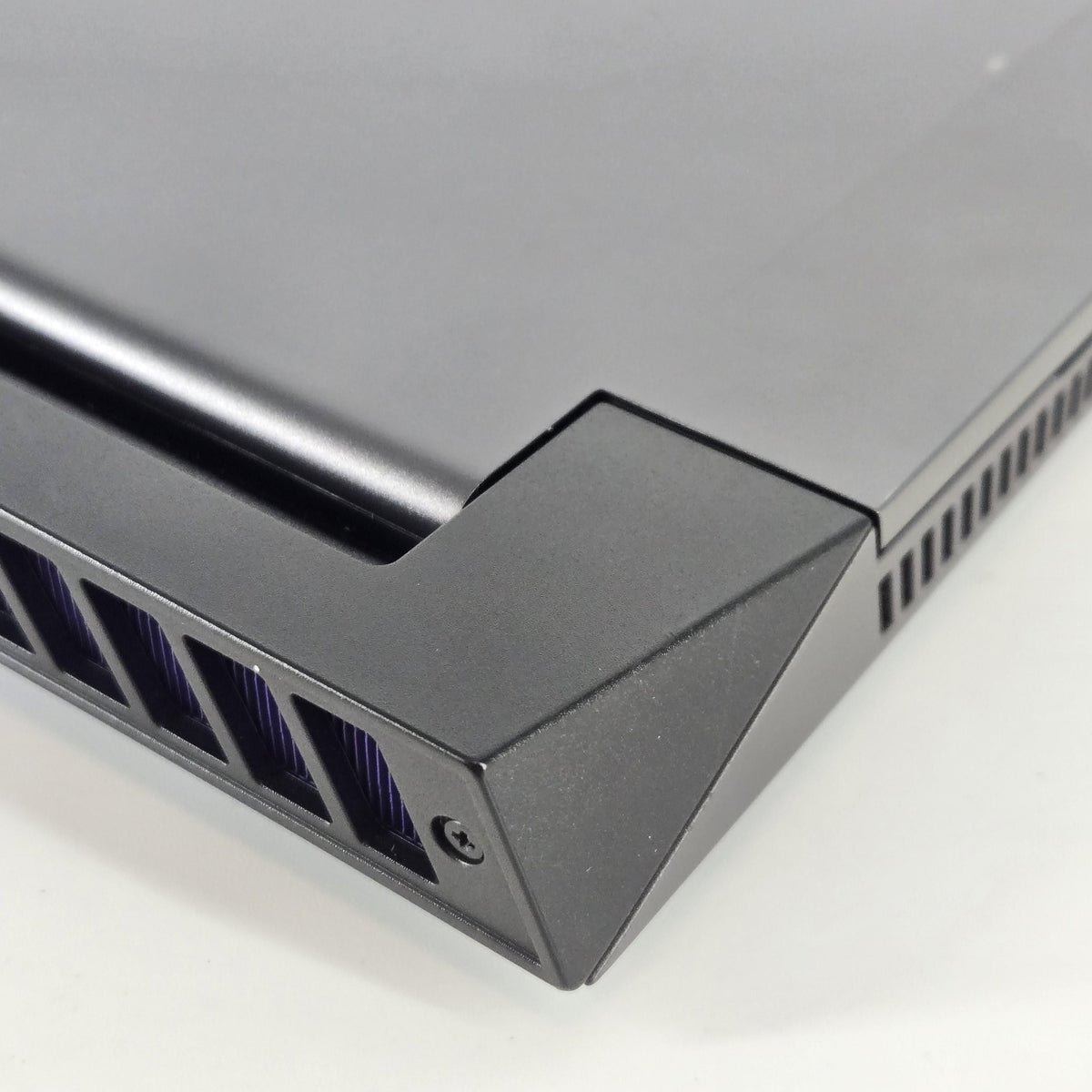 Dell G16 7630 Black 2.6 GHz Intel Core i7 13th Gen. 16GB RAM 512GB Solid State Drive NVIDIA GeForce RTX 4050 6 GB