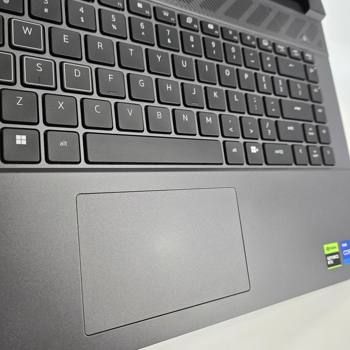 Dell G16 7630 Black 2.6 GHz Intel Core i7 13th Gen. 16GB RAM 512GB Solid State Drive NVIDIA GeForce RTX 4050 6 GB