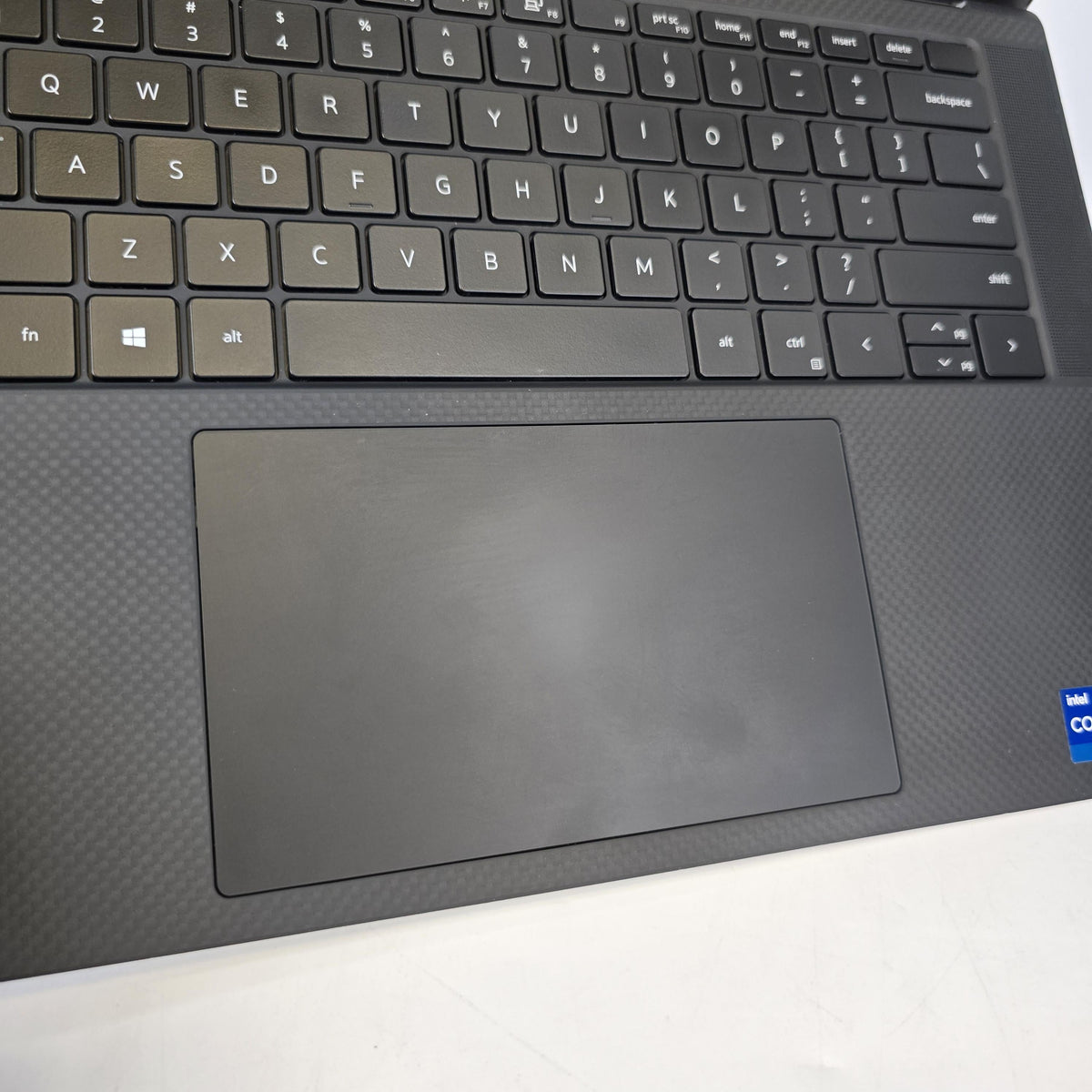XPS 15 9510 Silver 2.3 GHz Intel Core i7 11th Gen. 16GB RAM 512GB Solid State Drive NVIDIA GeForce RTX 3050 Ti 4 GB