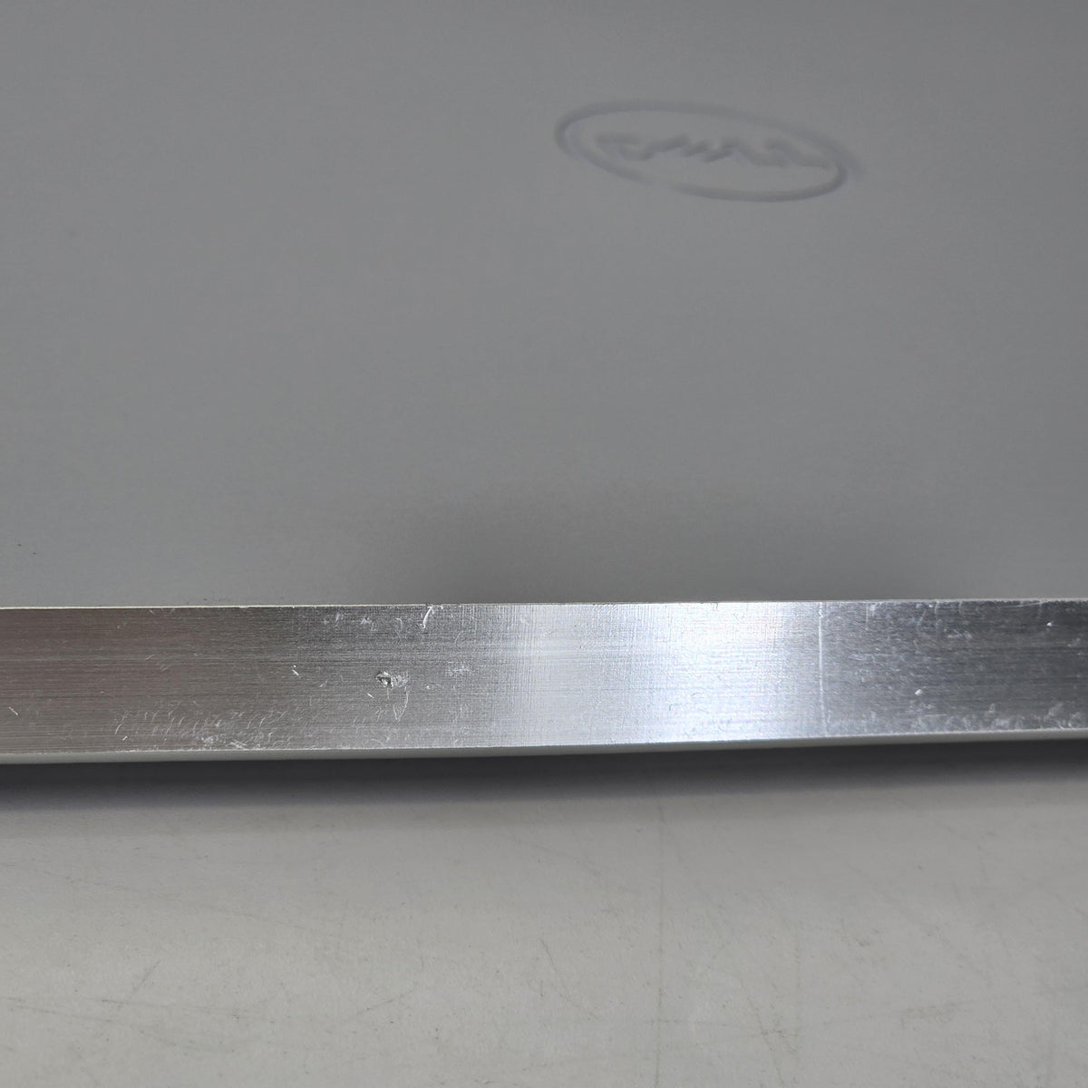 XPS 15 9510 Silver 2.3 GHz Intel Core i7 11th Gen. 16GB RAM 512GB Solid State Drive NVIDIA GeForce RTX 3050 Ti 4 GB