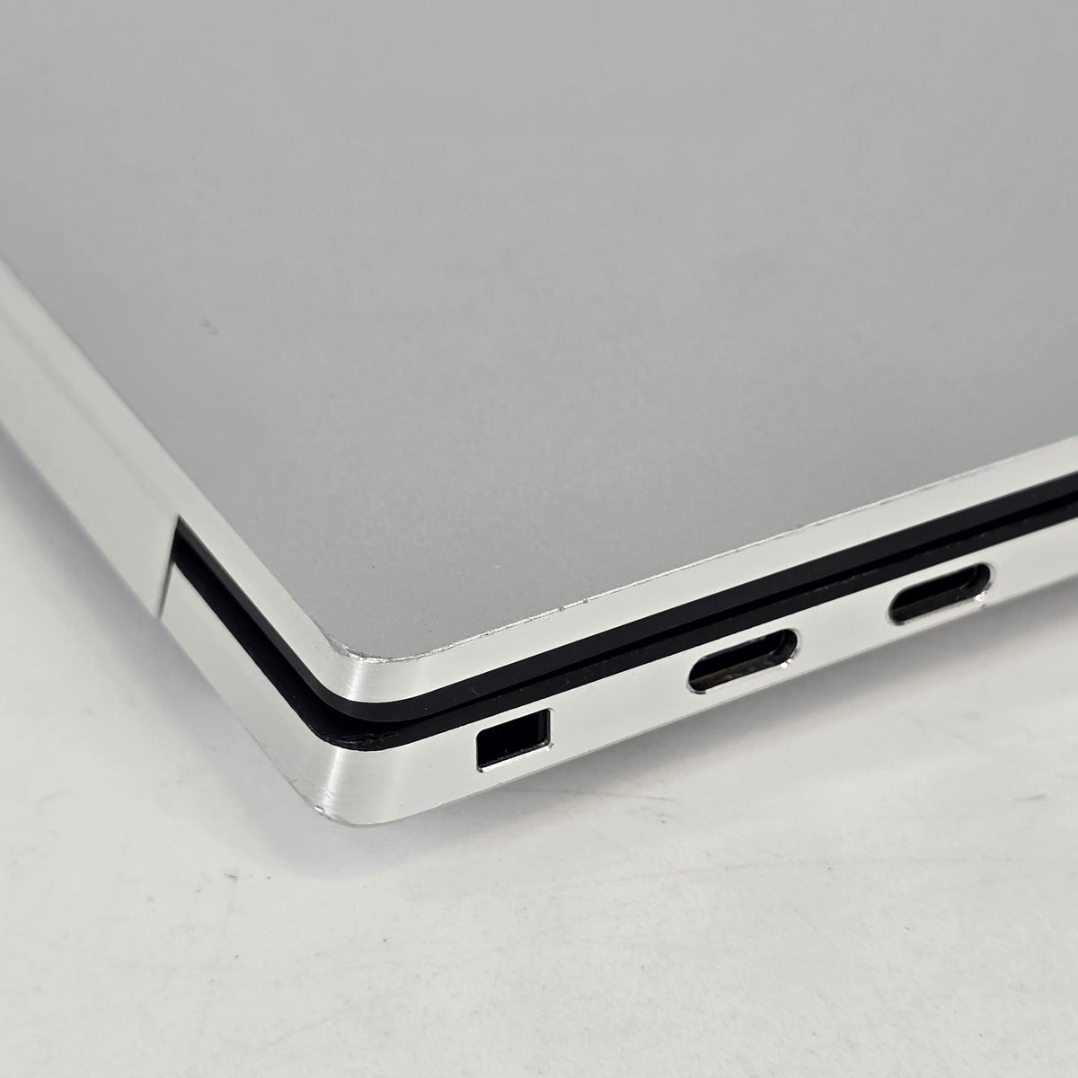 XPS 15 9510 Silver 2.3 GHz Intel Core i7 11th Gen. 16GB RAM 512GB Solid State Drive NVIDIA GeForce RTX 3050 Ti 4 GB