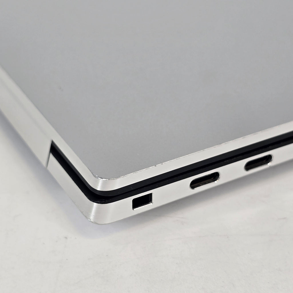 XPS 15 9510 Silver 2.3 GHz Intel Core i7 11th Gen. 16GB RAM 512GB Solid State Drive NVIDIA GeForce RTX 3050 Ti 4 GB