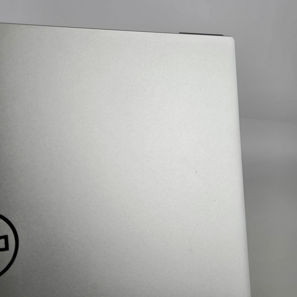 Dell XPS 17 9700 Silver 2.3 GHz Intel Core i7 10th Gen. 32GB RAM 1TB Solid State Drive NVIDIA GeForce RTX 2060 6 GB