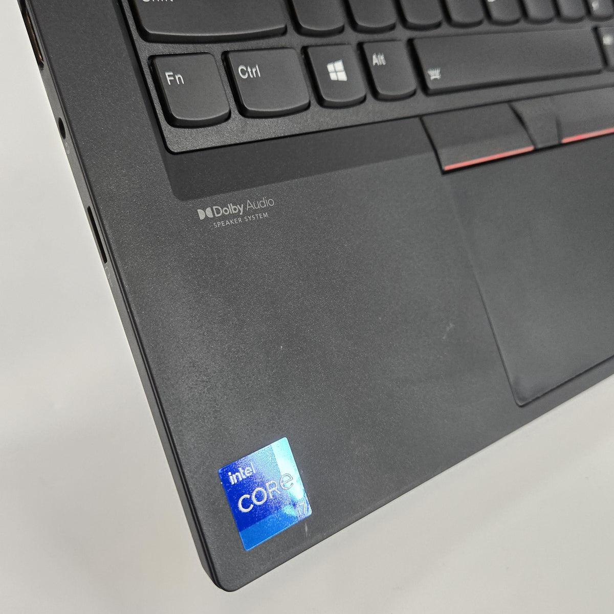 Lenovo ThinkPad T14 Gen 2 Black 2.8 GHz Intel Core i7 11th Gen. 16GB RAM 512GB Solid State Drive
