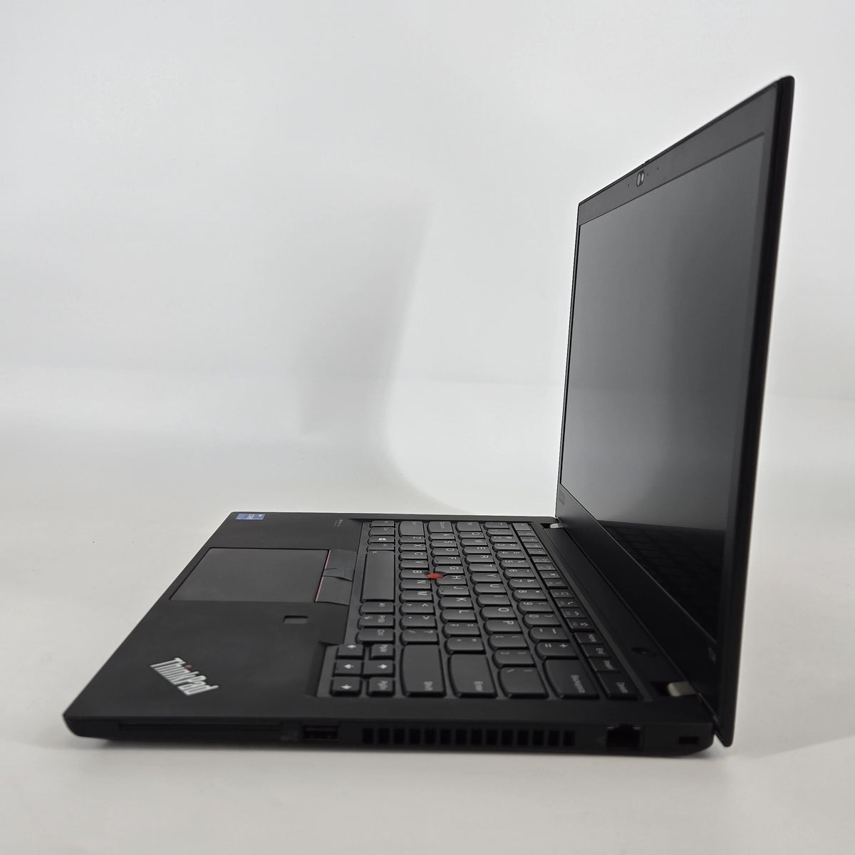 Lenovo ThinkPad T14 Gen 2 Black 2.8 GHz Intel Core i7 11th Gen. 16GB RAM 512GB Solid State Drive