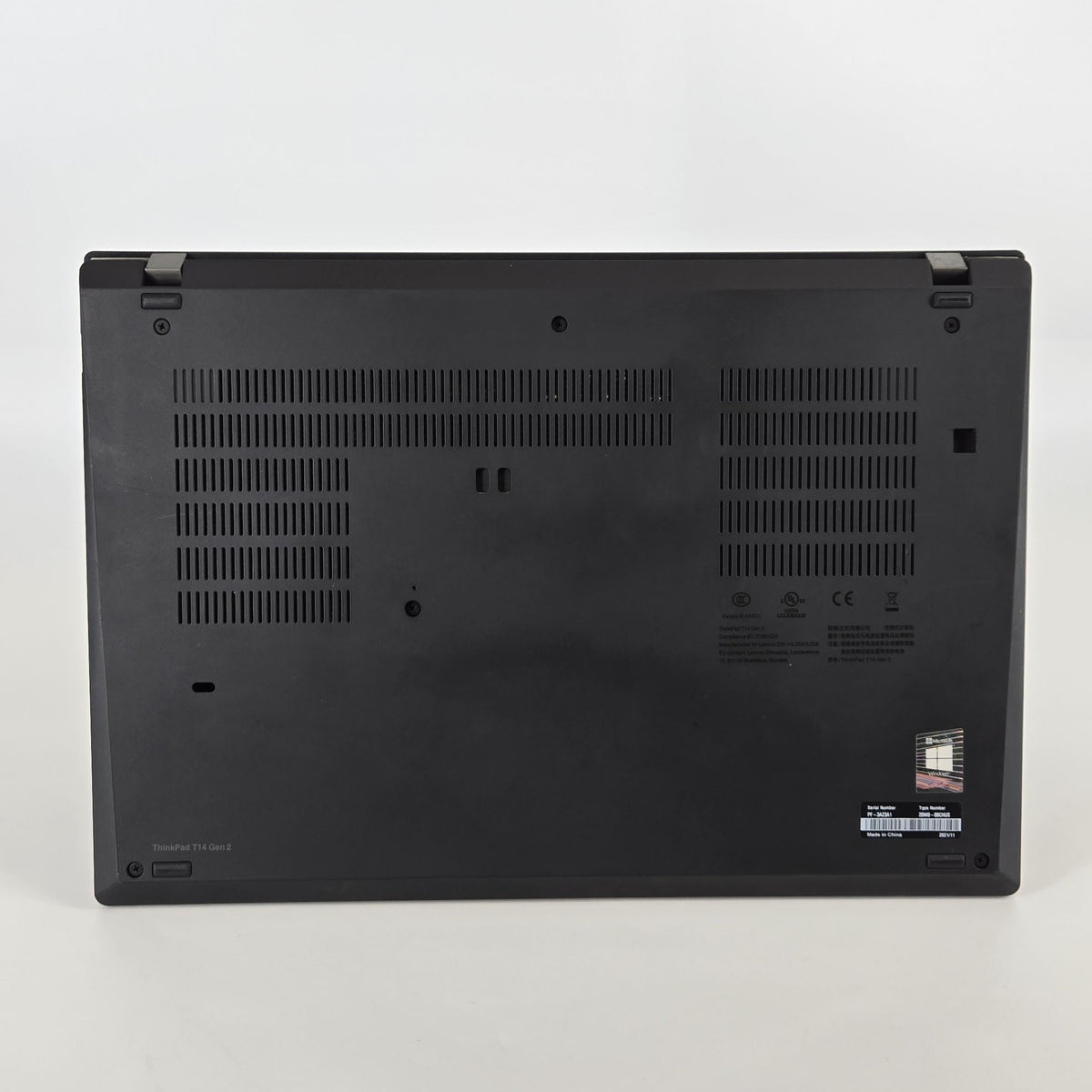 Lenovo ThinkPad T14 Gen 2 Black 2.8 GHz Intel Core i7 11th Gen. 16GB RAM 512GB Solid State Drive