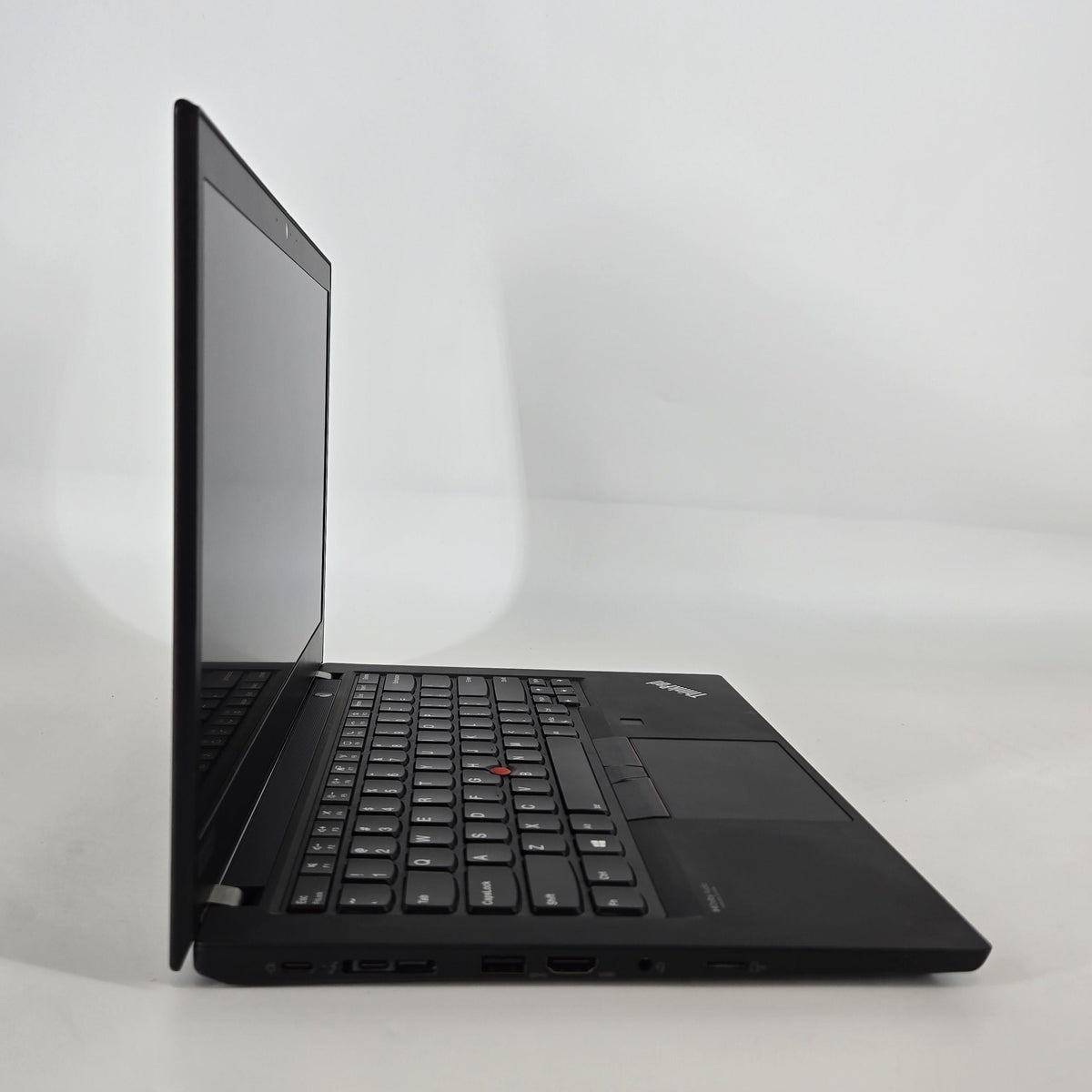 Lenovo ThinkPad P14s Gen 2 Black 2.8 GHz Intel Core i7 11th Gen. 32GB RAM 1TB Solid State Drive NVIDIA T500 4 GB