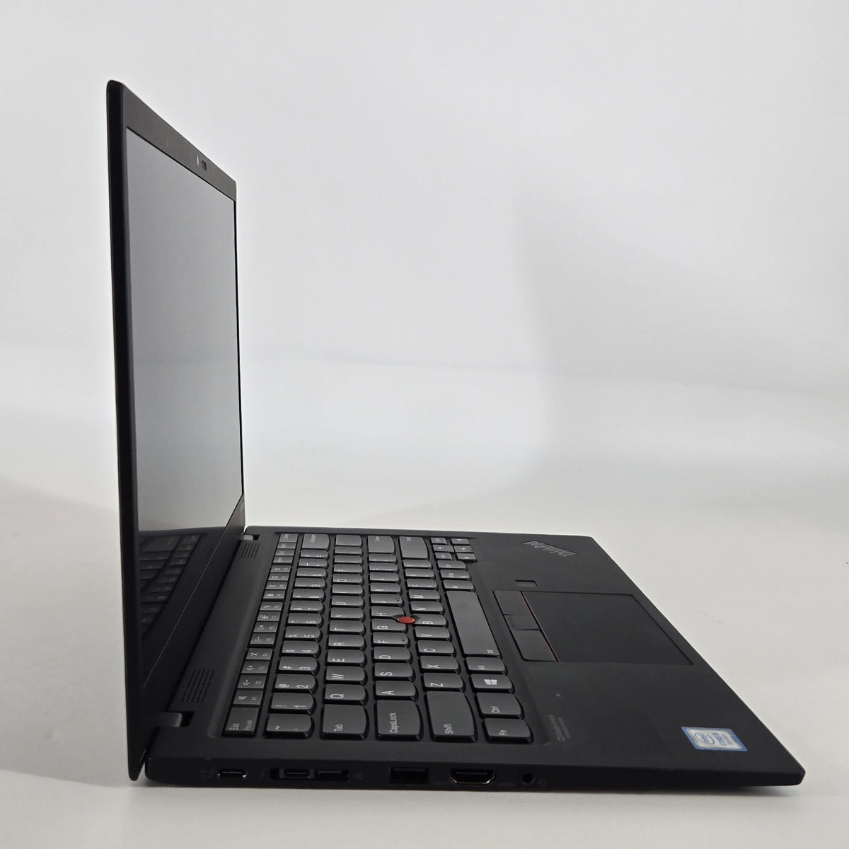 Lenovo ThinkPad X1 Carbon Gen 7 14 Black 1.6 GHz Intel Core i5 8th Gen. 8GB RAM 256GB Solid State Drive