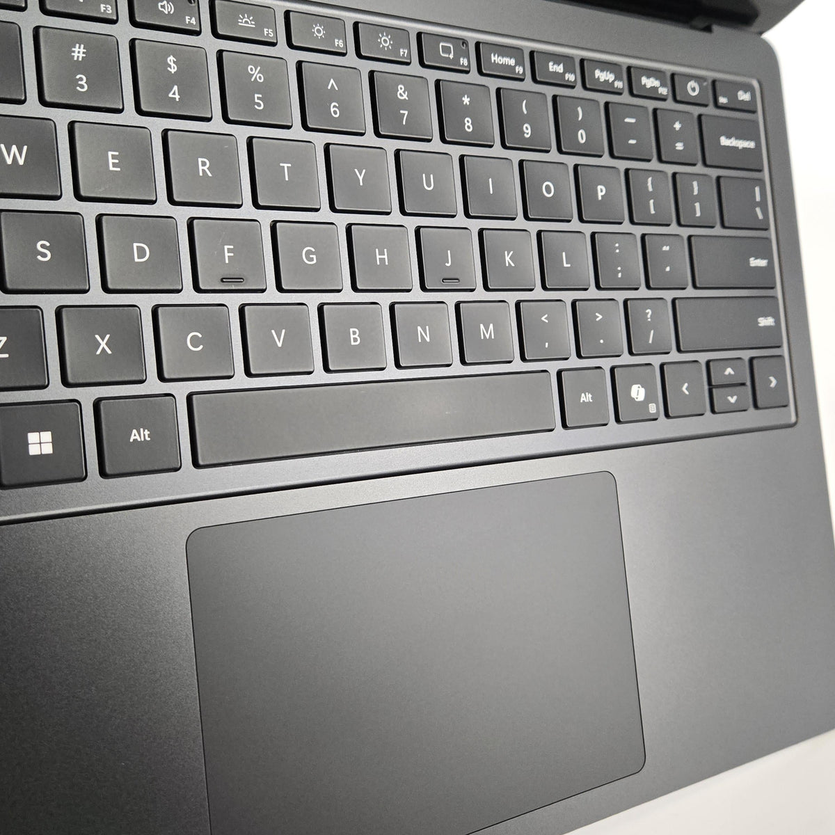 Microsoft Surface Laptop 7 13.8 Blue WiFi 3.4 GHz Qualcomm Snapdragon X Plus 16GB RAM 512GB Solid State Drive