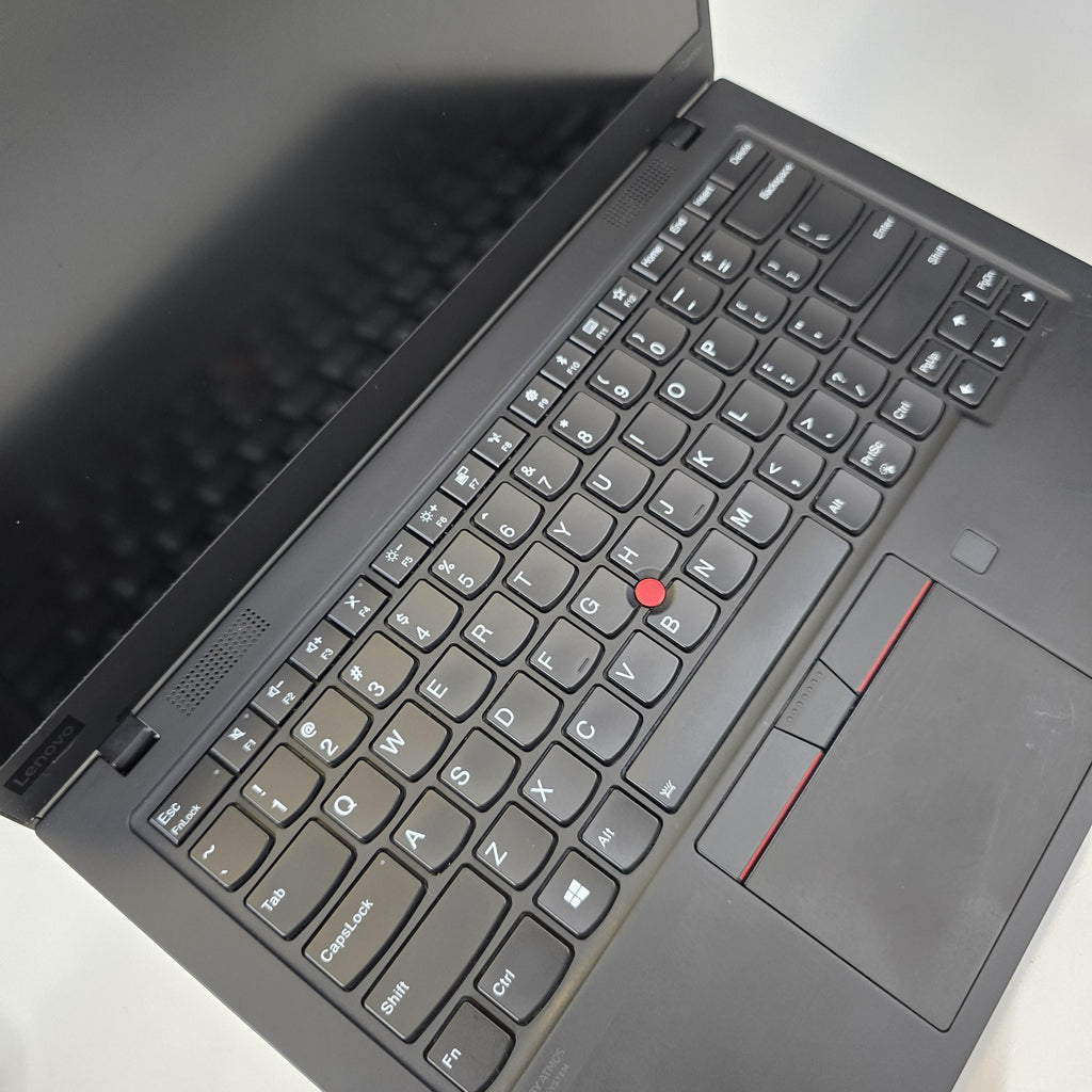 Lenovo ThinkPad X1 Carbon Gen 7 14 Black 1.6 GHz Intel Core i5 8th Gen. 8GB RAM 256GB Solid State Drive
