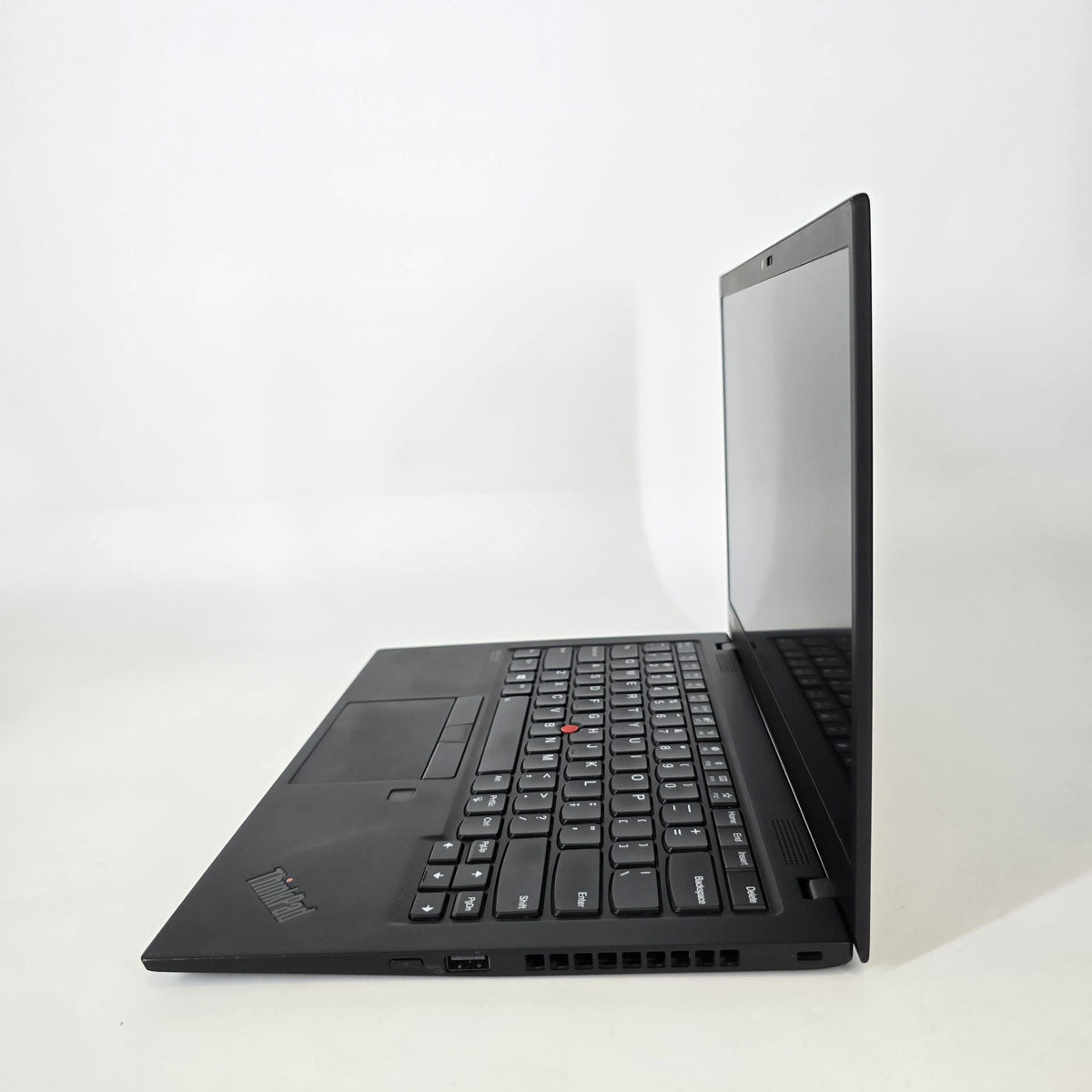 Lenovo ThinkPad X1 Carbon Gen 7 14 Black 1.6 GHz Intel Core i5 8th Gen. 8GB RAM 256GB Solid State Drive