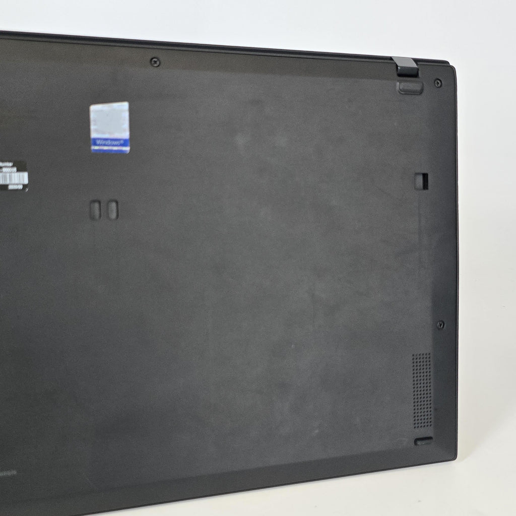 Lenovo ThinkPad X1 Carbon Gen 7 14 Black 1.6 GHz Intel Core i5 8th Gen. 8GB RAM 256GB Solid State Drive